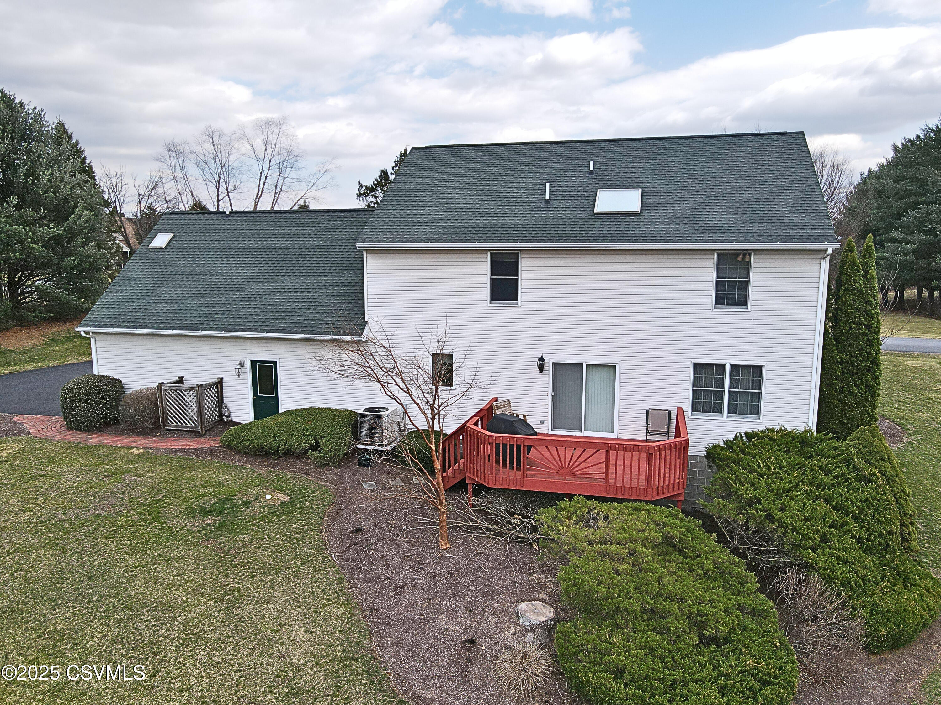 Lewisburg, Pennsylvania 17837, United States, 4 Bedrooms Bedrooms, ,3 BathroomsBathrooms,Residential,Active,82818