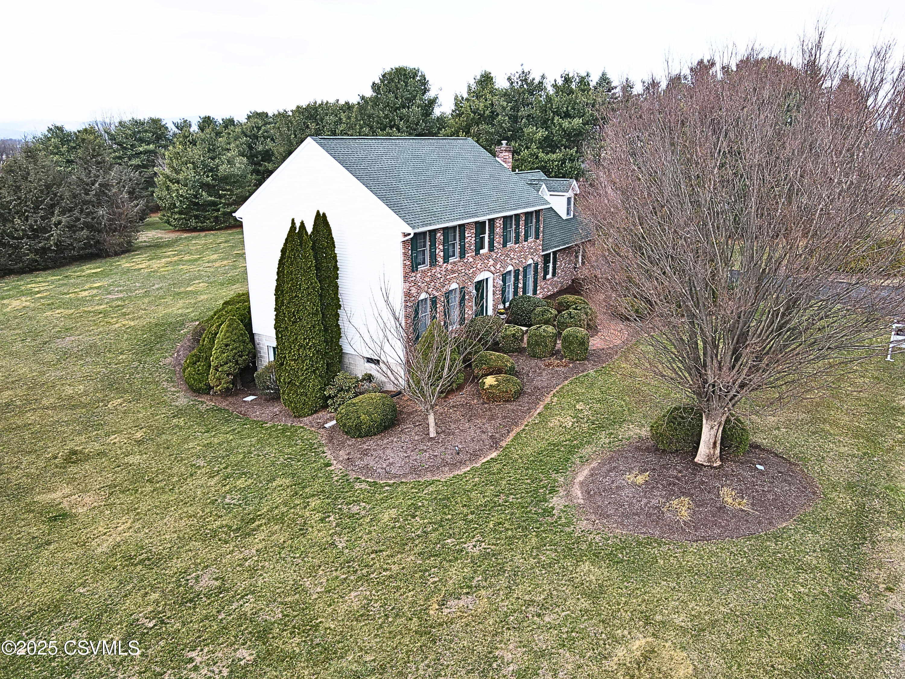 Lewisburg, Pennsylvania 17837, United States, 4 Bedrooms Bedrooms, ,3 BathroomsBathrooms,Residential,Active,82818