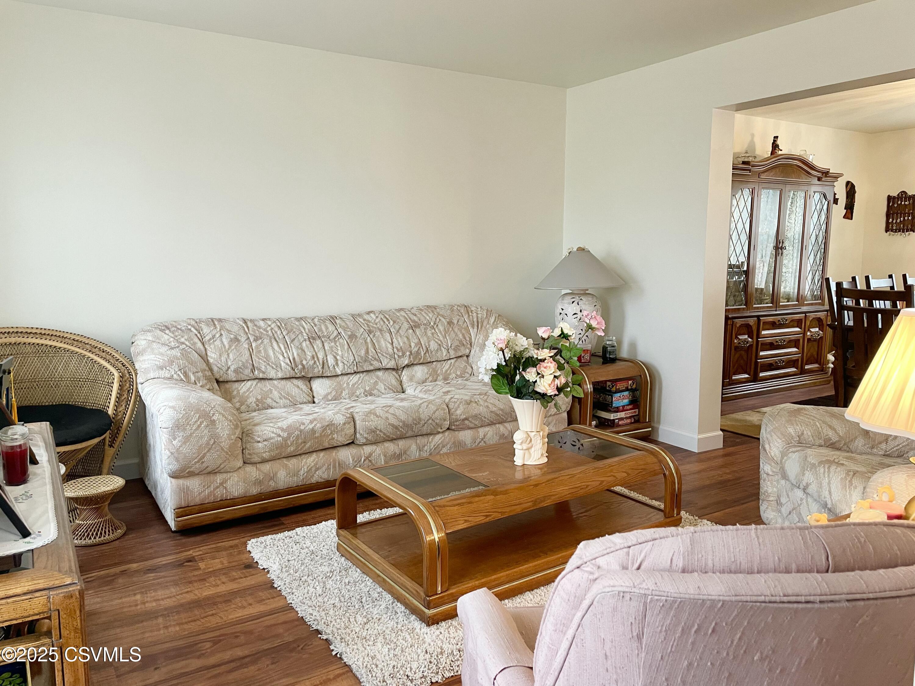 Lewisburg, Pennsylvania 17837, United States, 4 Bedrooms Bedrooms, ,3 BathroomsBathrooms,Residential,Active,82818