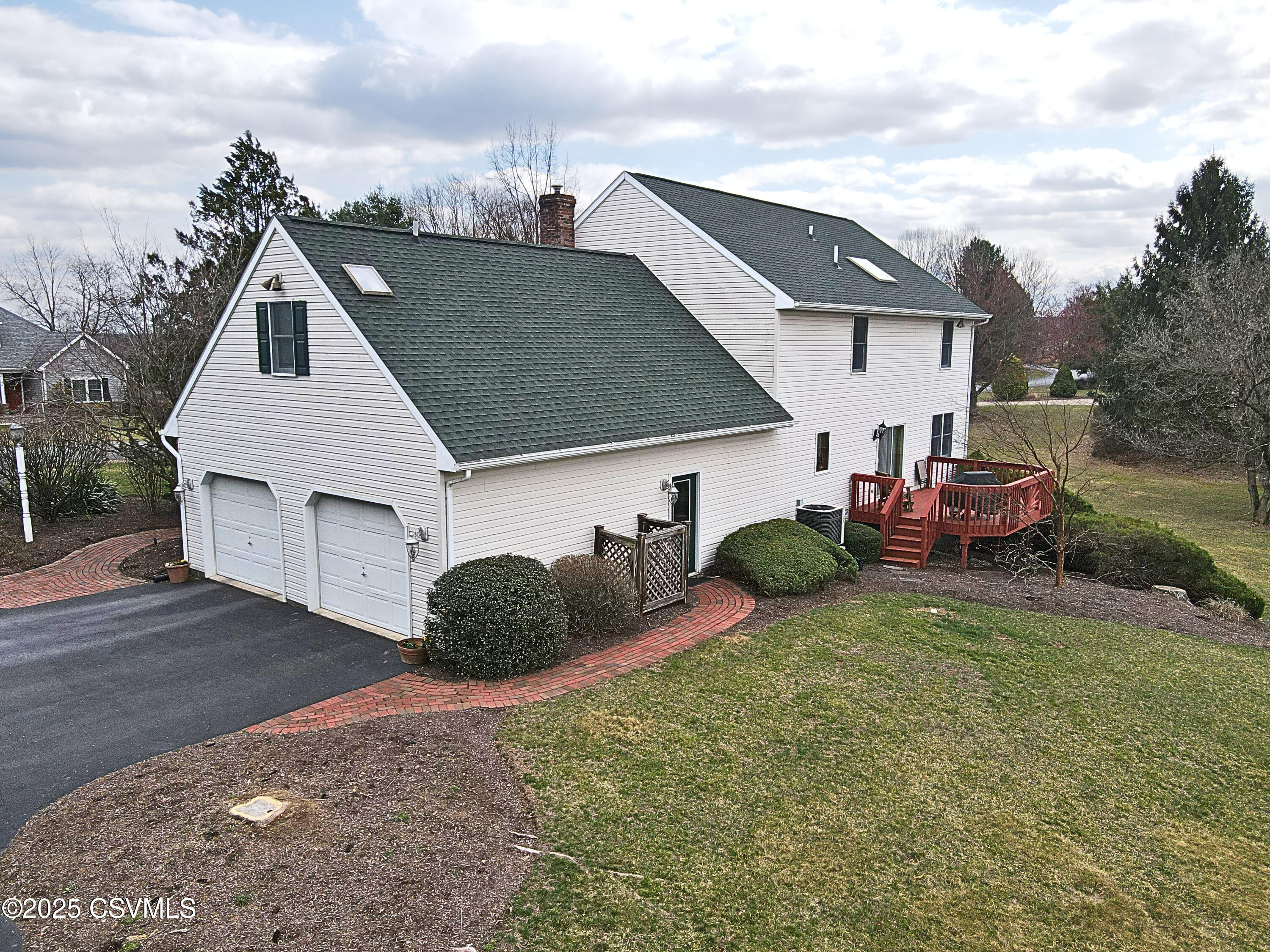 Lewisburg, Pennsylvania 17837, United States, 4 Bedrooms Bedrooms, ,3 BathroomsBathrooms,Residential,Active,82818