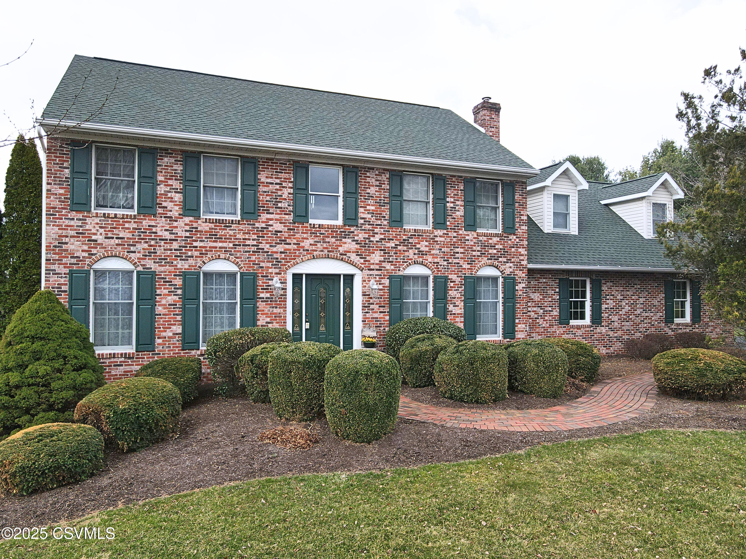 Lewisburg, Pennsylvania 17837, United States, 4 Bedrooms Bedrooms, ,3 BathroomsBathrooms,Residential,Active,82818