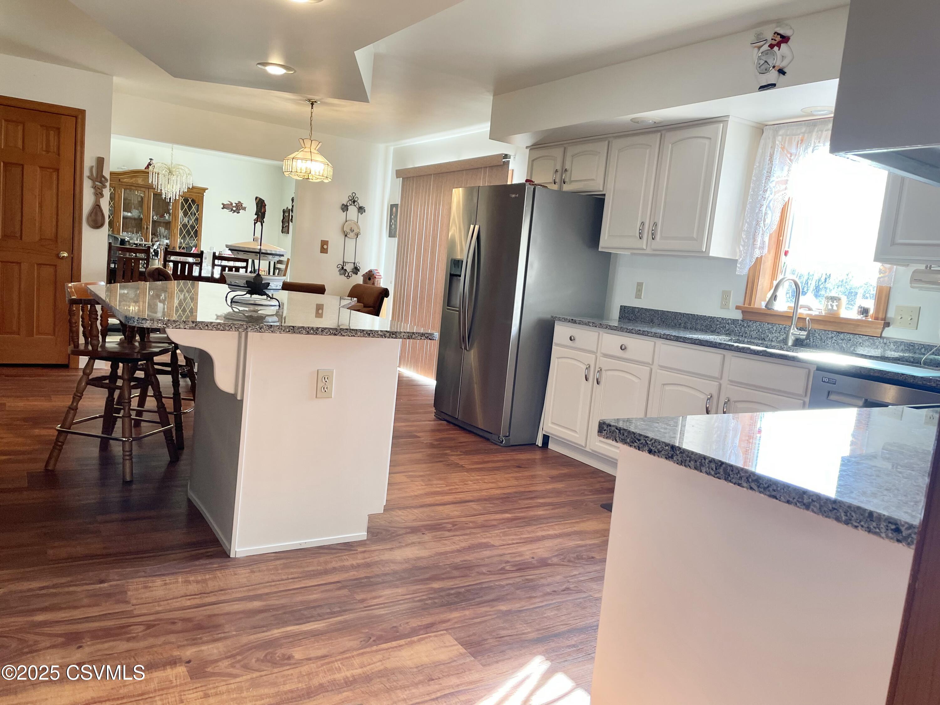 Lewisburg, Pennsylvania 17837, United States, 4 Bedrooms Bedrooms, ,3 BathroomsBathrooms,Residential,Active,82818