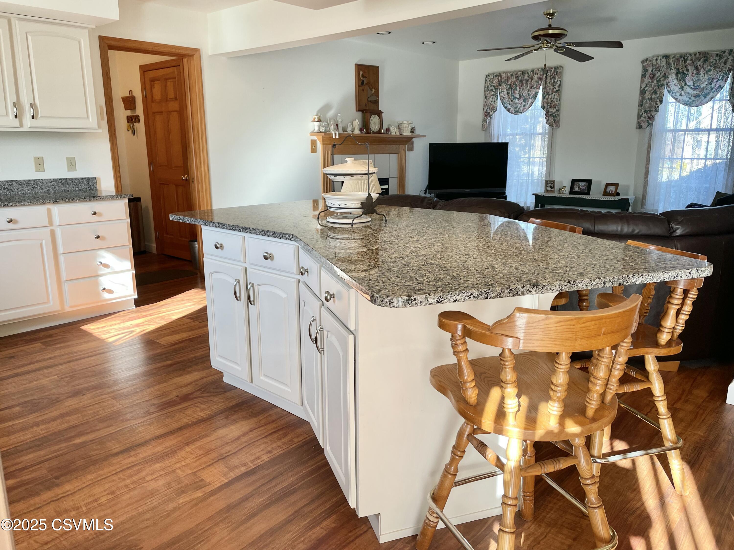 Lewisburg, Pennsylvania 17837, United States, 4 Bedrooms Bedrooms, ,3 BathroomsBathrooms,Residential,Active,82818