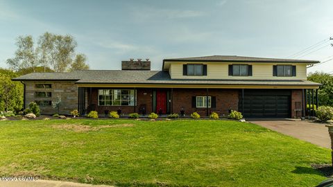 900 E 16th Street, Berwick, PA 18603 - MLS#: 20-100137