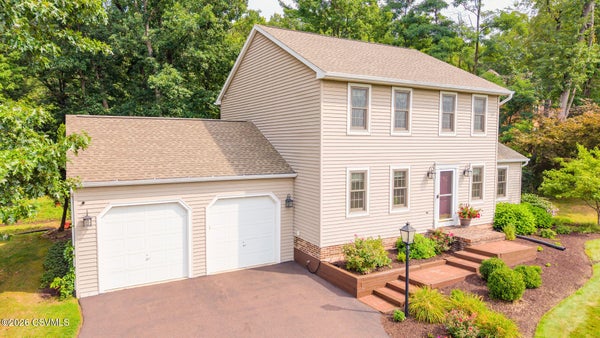 26 HUNT CLUB DR, BLOOMSBURG, PA 17815 - Image 3e92996d61aa0f79d4e7e51b8a702420/2366975223