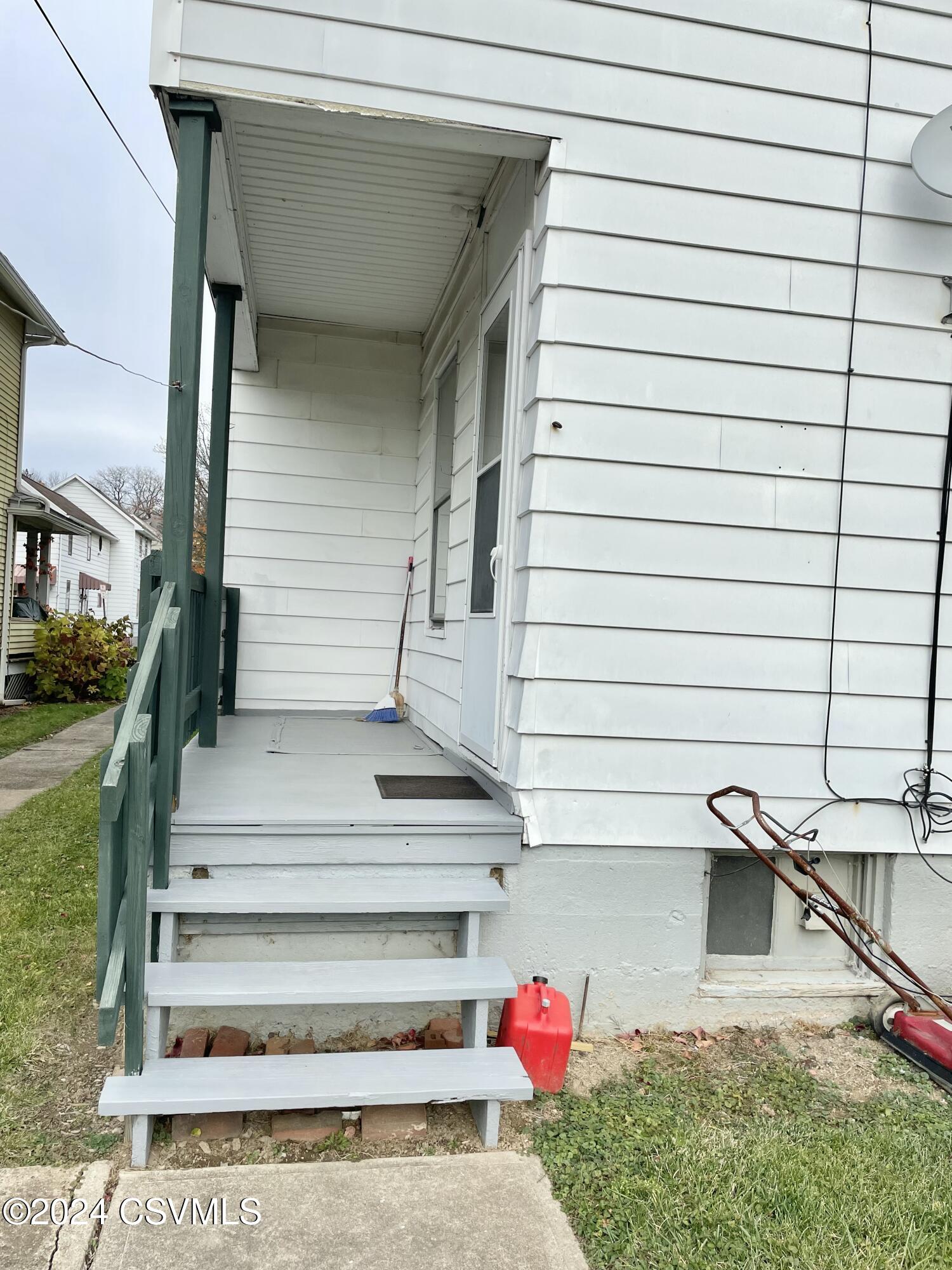 Milton, Pennsylvania 17847, United States, 3 Bedrooms Bedrooms, ,1 BathroomBathrooms,Residential,Active,29816