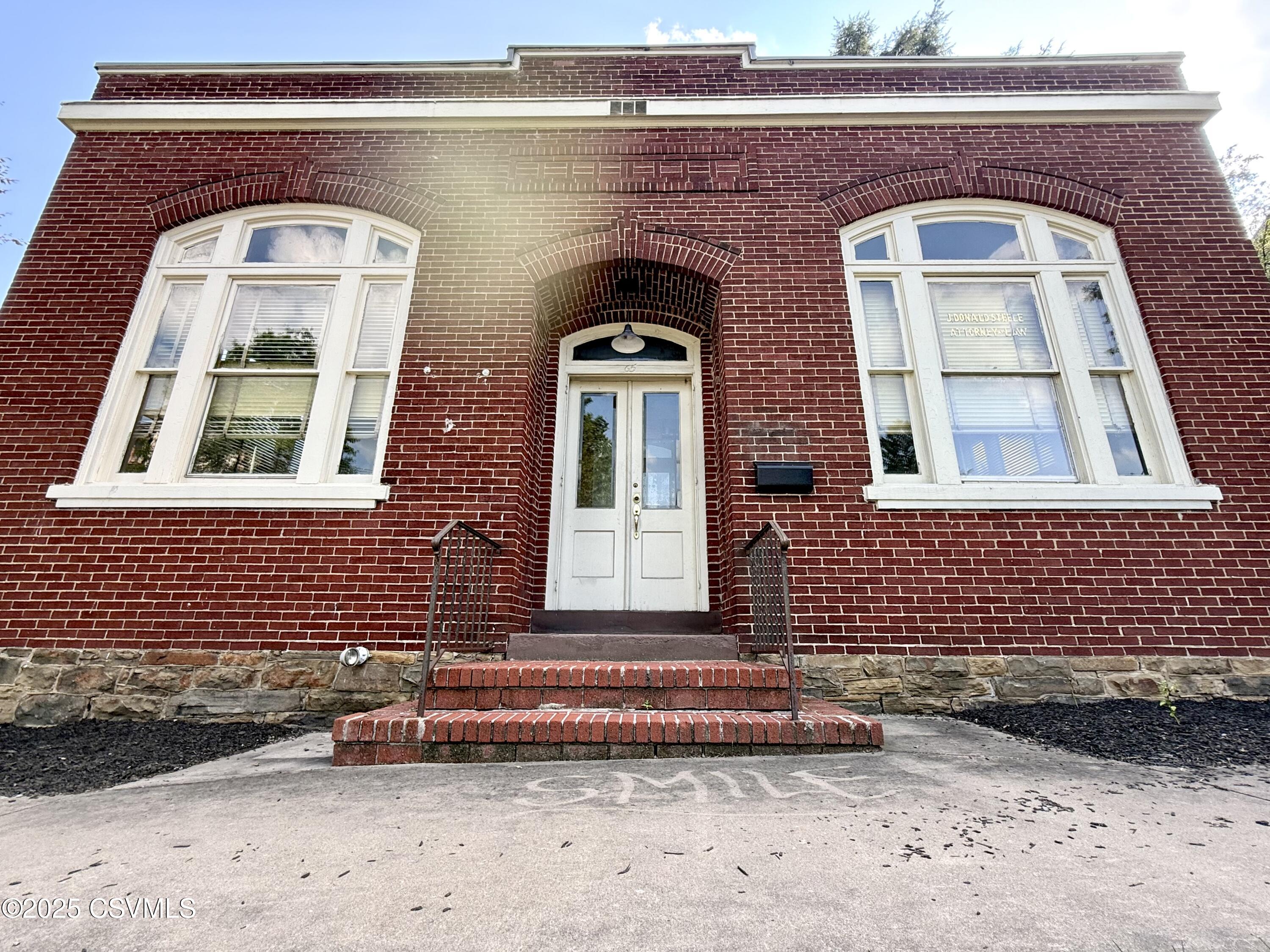 65 KING Street