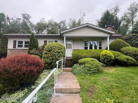 10 S Harding Avenue, Shamokin, PA 17872 - MLS#: 20-100333