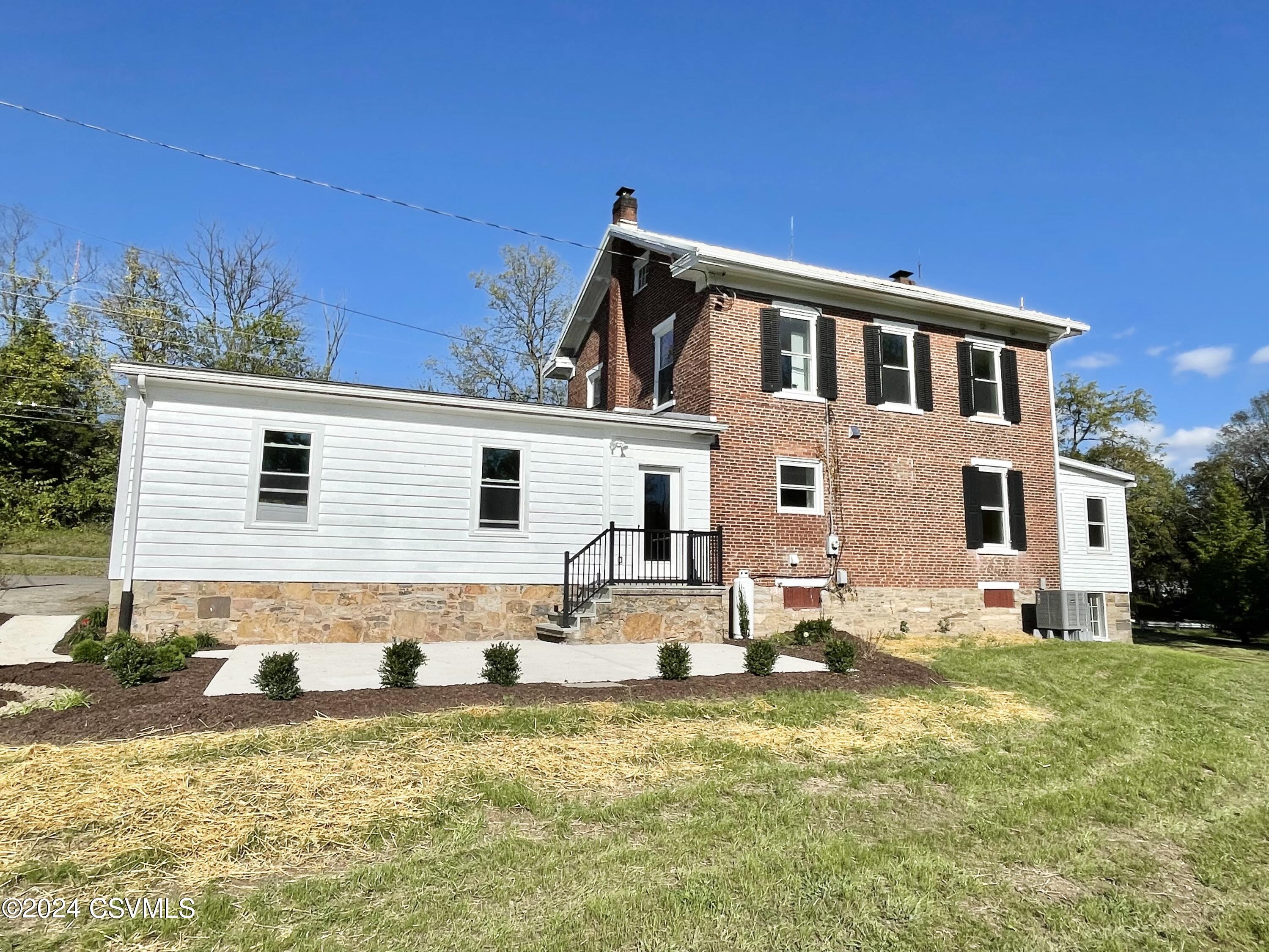 Lewisburg, Pennsylvania 17837, United States, 3 Bedrooms Bedrooms, ,2 BathroomsBathrooms,Residential,Active,40694