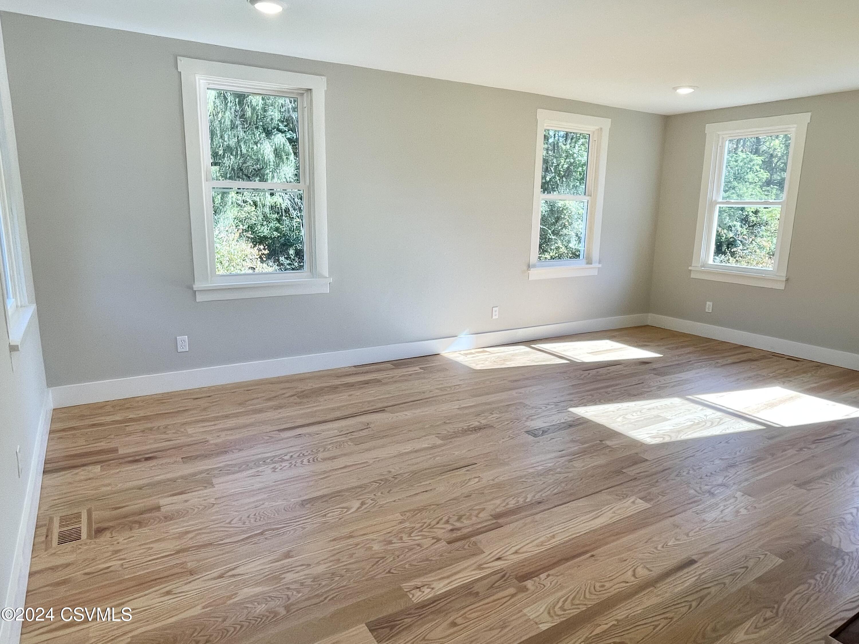 Lewisburg, Pennsylvania 17837, United States, 3 Bedrooms Bedrooms, ,2 BathroomsBathrooms,Residential,Active,40694