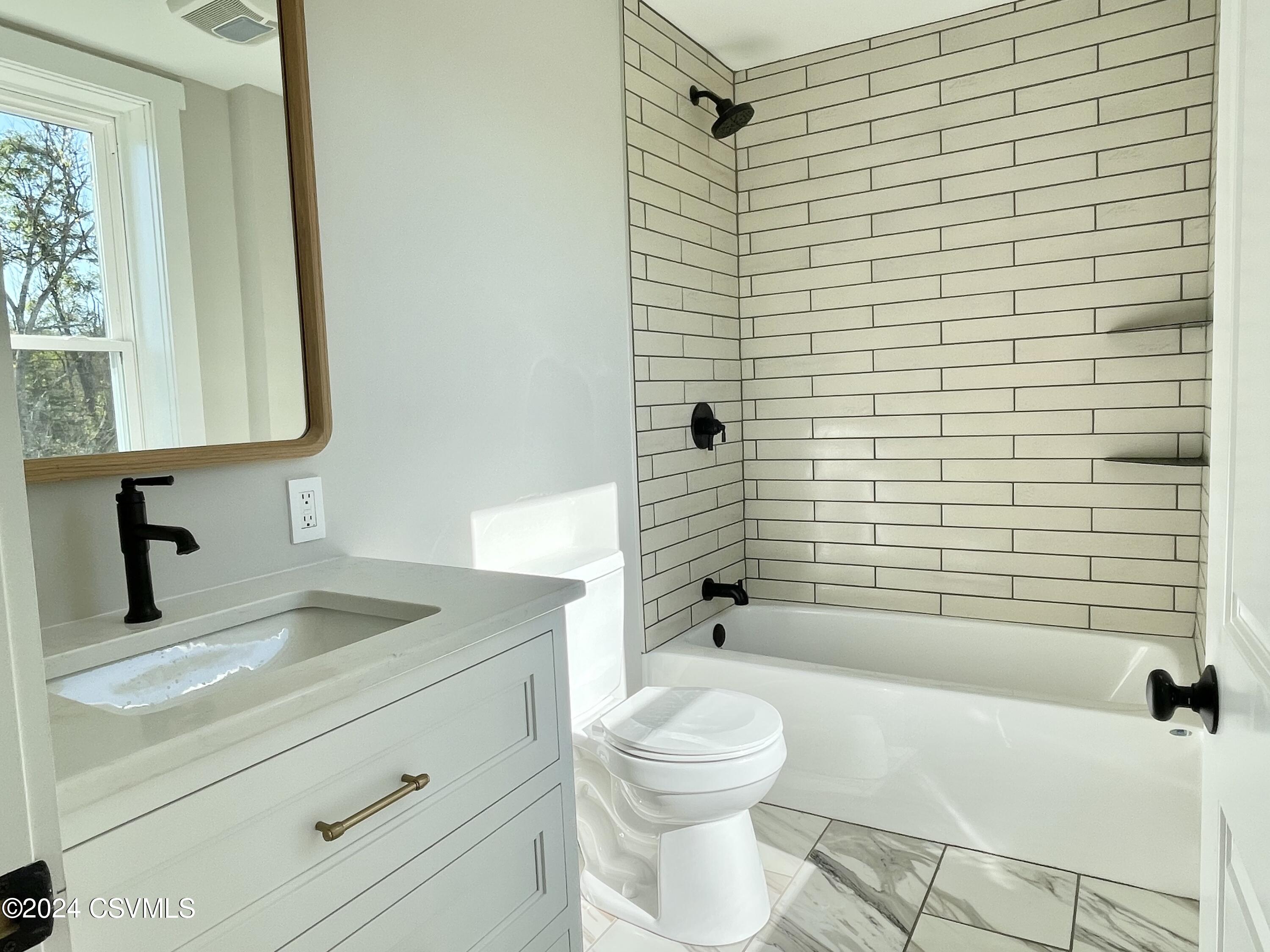 Lewisburg, Pennsylvania 17837, United States, 3 Bedrooms Bedrooms, ,2 BathroomsBathrooms,Residential,Active,40694