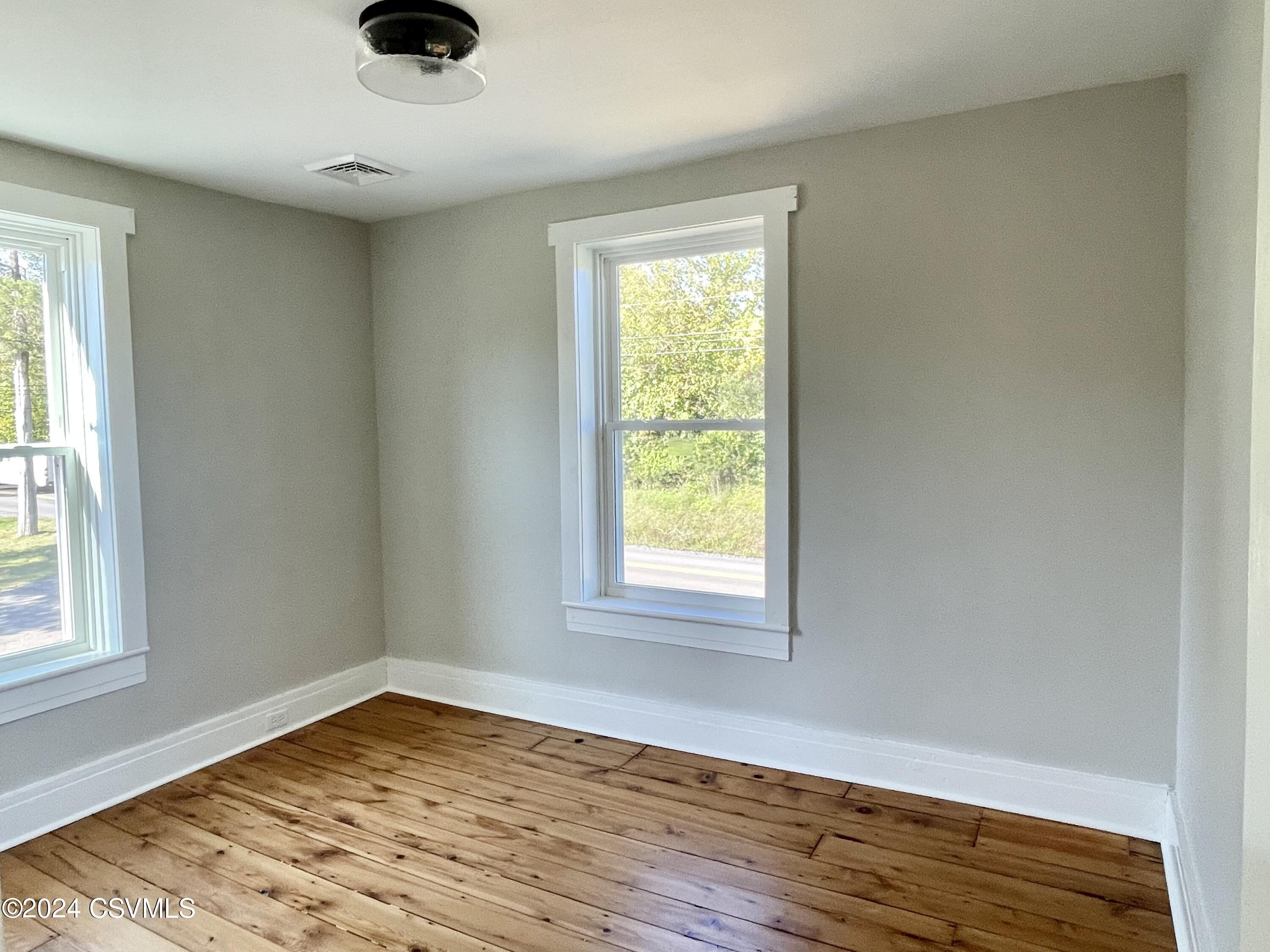 Lewisburg, Pennsylvania 17837, United States, 3 Bedrooms Bedrooms, ,2 BathroomsBathrooms,Residential,Active,40694