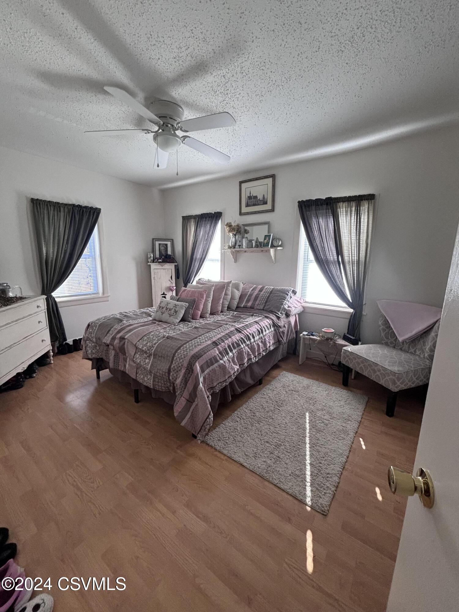 Milton, Pennsylvania 17847, United States, 8 Bedrooms Bedrooms, ,3 BathroomsBathrooms,Residential,Active,33120