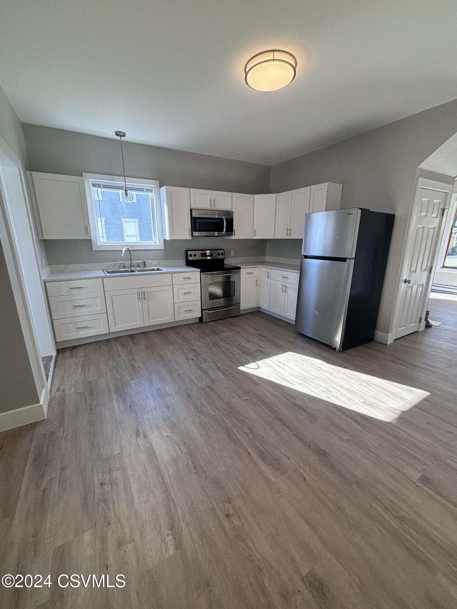 Milton, Pennsylvania 17847, United States, 8 Bedrooms Bedrooms, ,3 BathroomsBathrooms,Residential,Active,33120