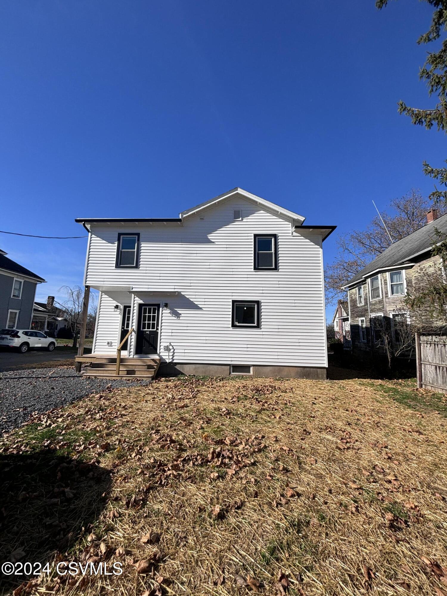 Milton, Pennsylvania 17847, United States, 8 Bedrooms Bedrooms, ,3 BathroomsBathrooms,Residential,Active,33120