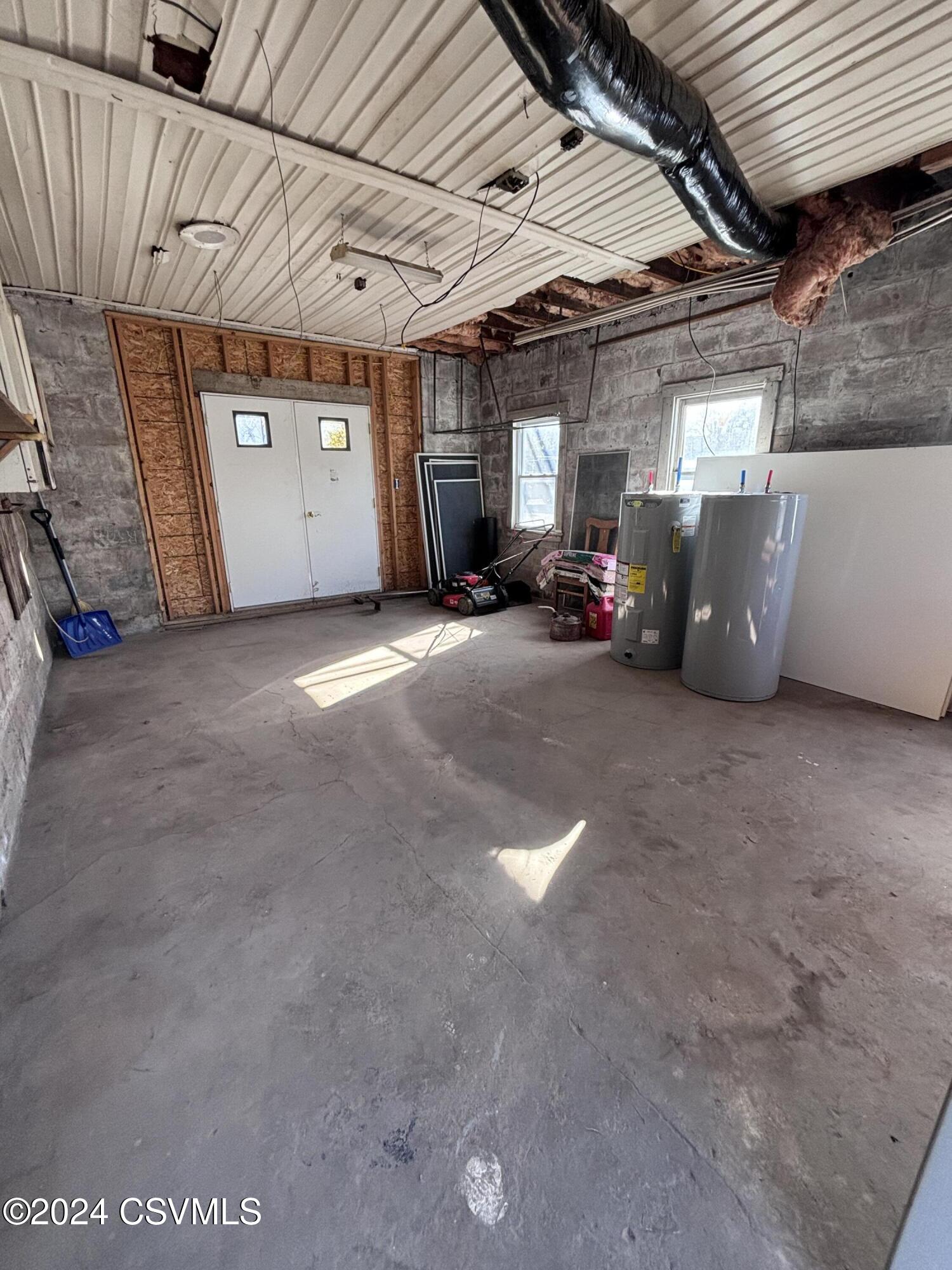 Milton, Pennsylvania 17847, United States, 8 Bedrooms Bedrooms, ,3 BathroomsBathrooms,Residential,Active,33120