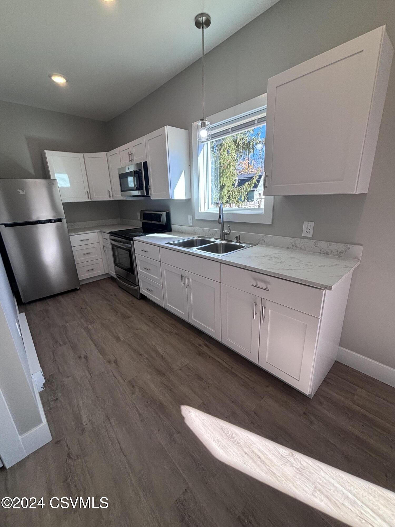 Milton, Pennsylvania 17847, United States, 8 Bedrooms Bedrooms, ,3 BathroomsBathrooms,Residential,Active,33120