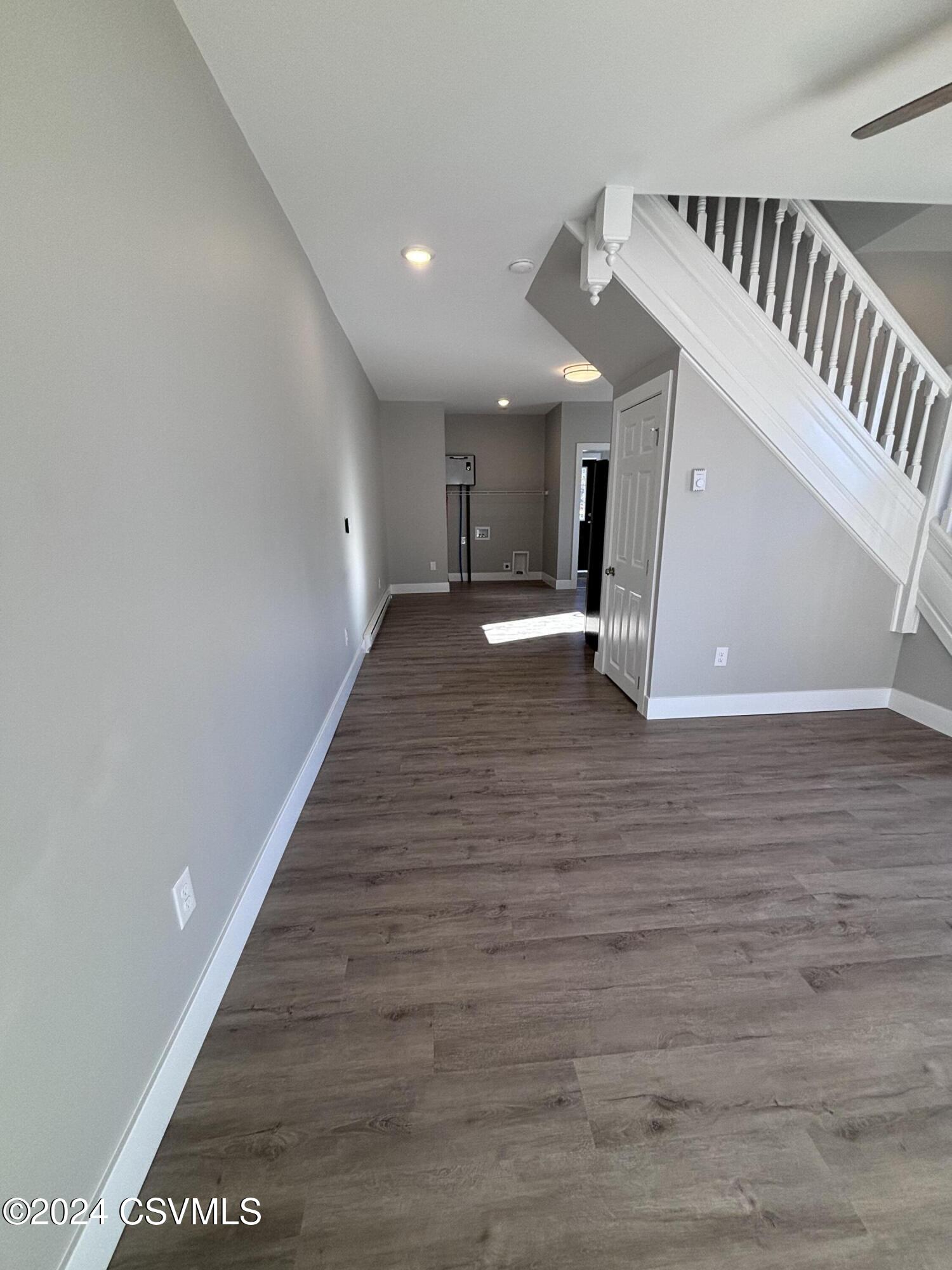 Milton, Pennsylvania 17847, United States, 8 Bedrooms Bedrooms, ,3 BathroomsBathrooms,Residential,Active,33120