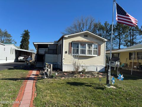 5 Countryside Village, Selinsgrove, PA 17870 - MLS#: 20-99779