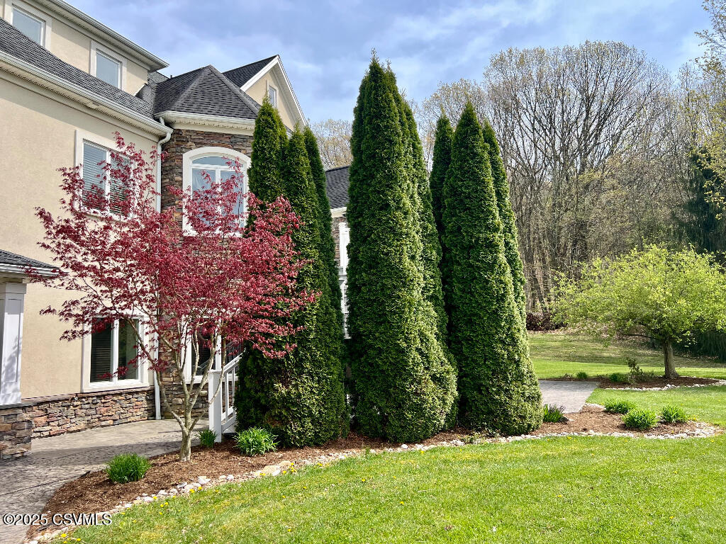 324 QUARRY Drive