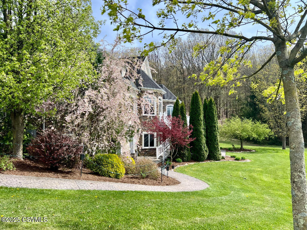 324 QUARRY Drive