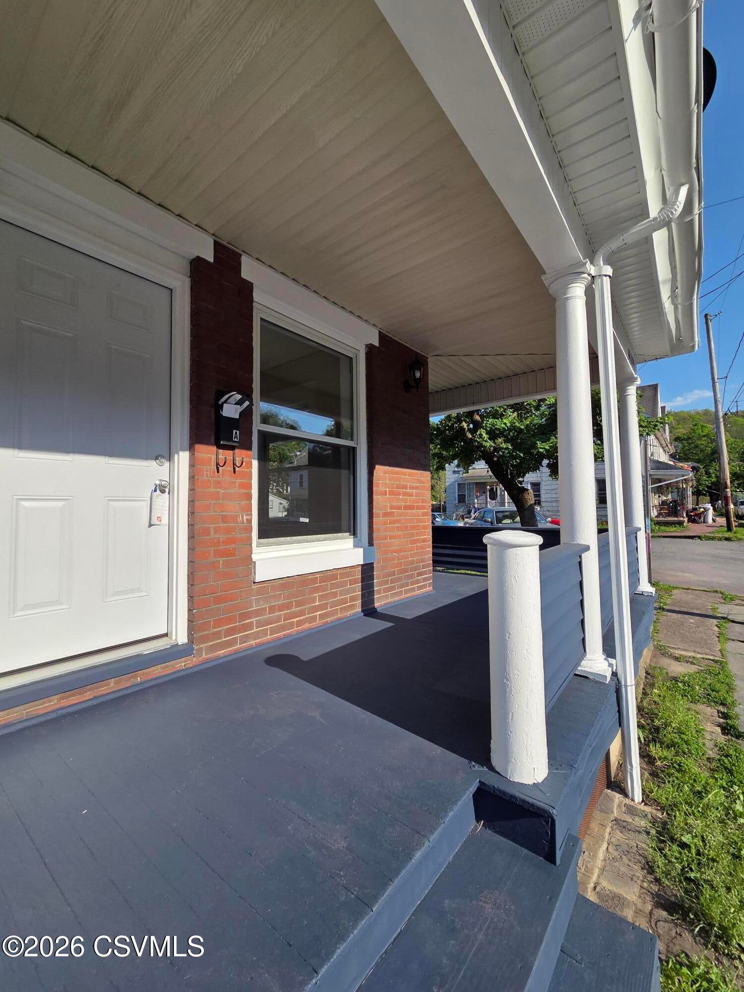 351 S 5TH Street