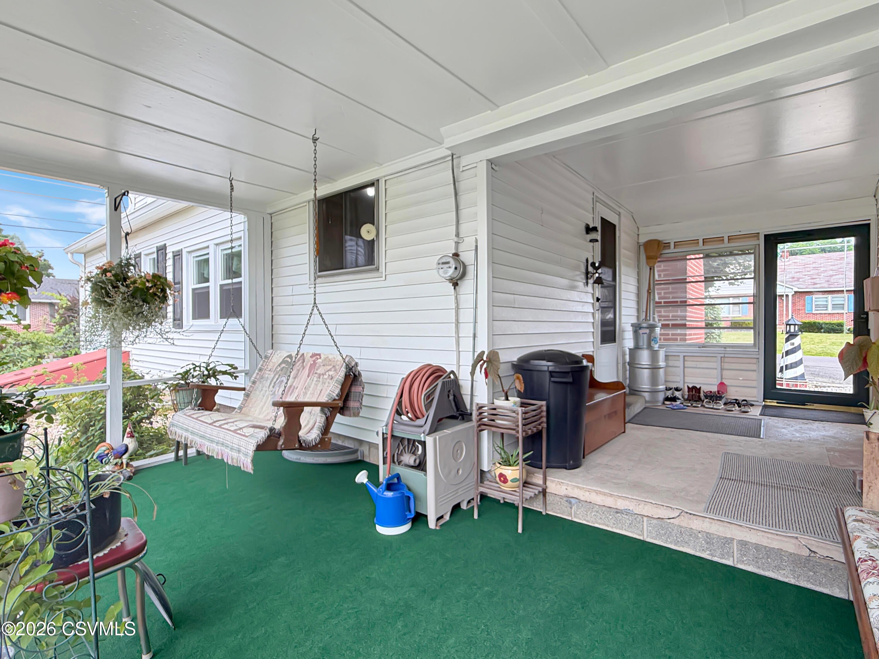 916 HEPBURN Street