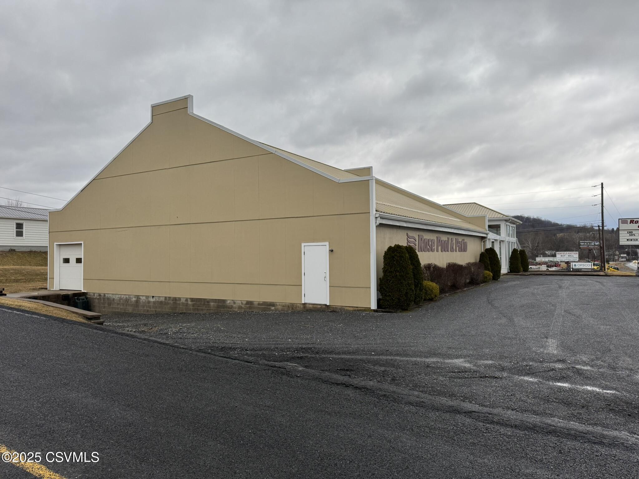 1689 WESTBRANCH Highway