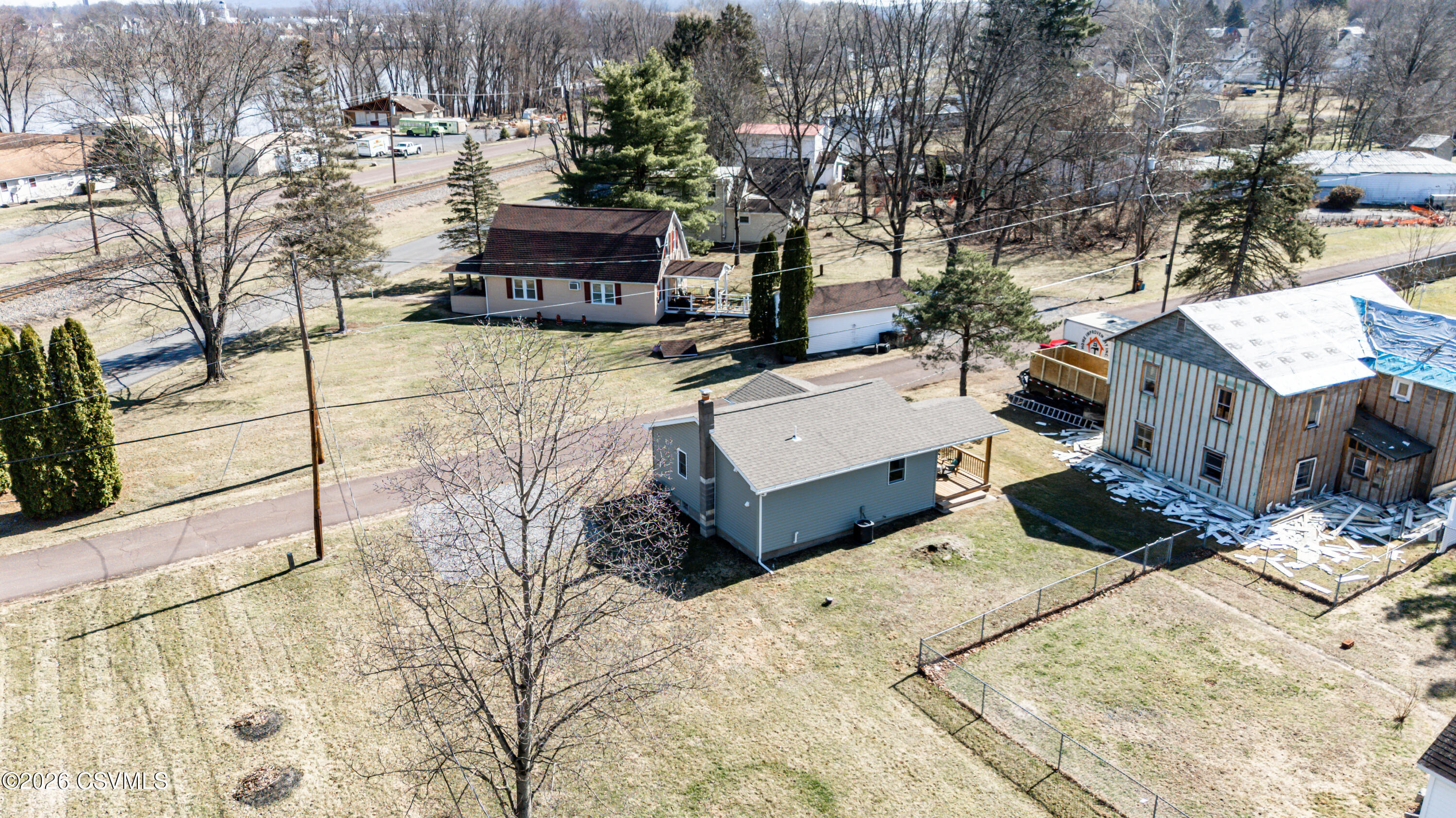 Properties 6 326 LINE Street