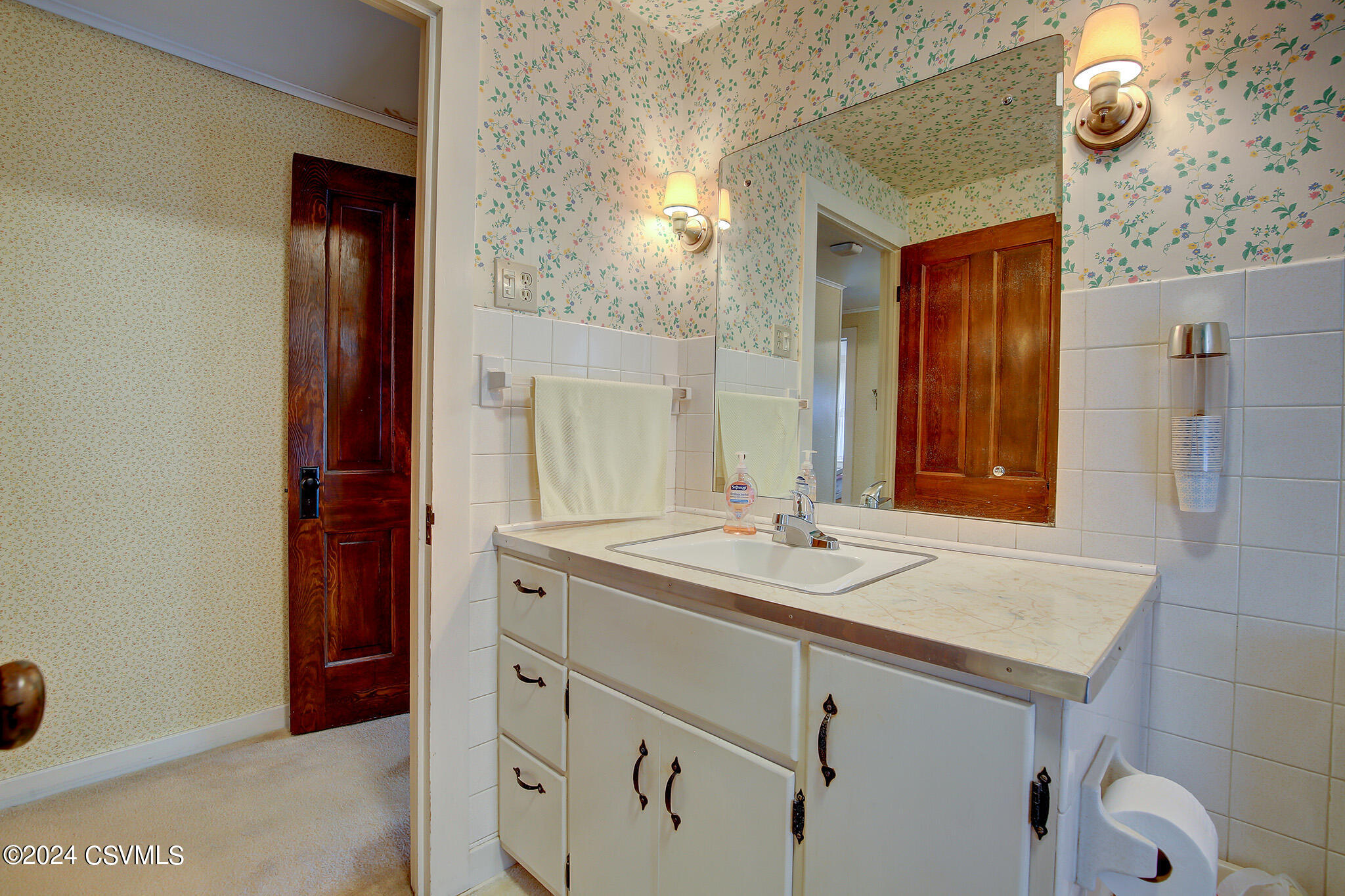 Bloomsburg, Pennsylvania 17815, United States, 4 Bedrooms Bedrooms, ,2 BathroomsBathrooms,Residential,Active,39178