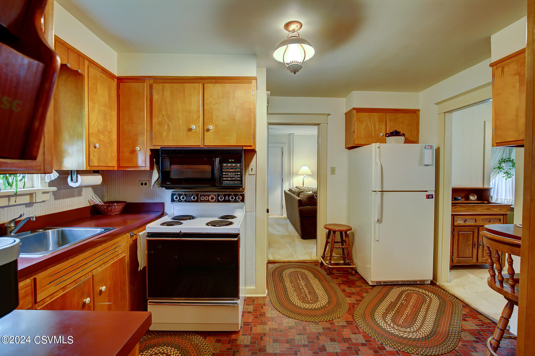 Bloomsburg, Pennsylvania 17815, United States, 4 Bedrooms Bedrooms, ,2 BathroomsBathrooms,Residential,Active,39178