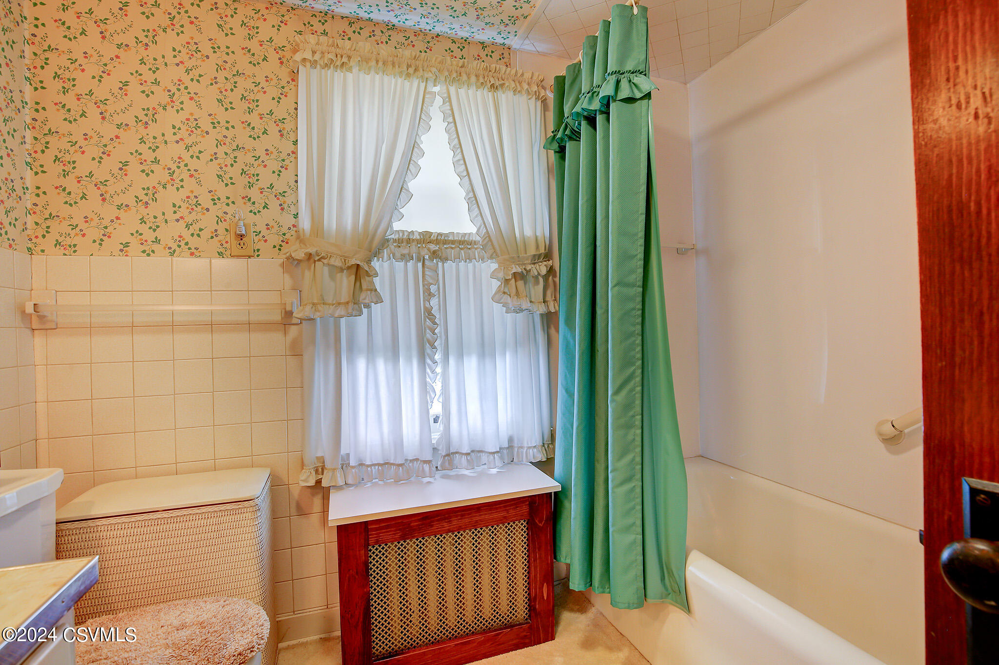 Bloomsburg, Pennsylvania 17815, United States, 4 Bedrooms Bedrooms, ,2 BathroomsBathrooms,Residential,Active,39178