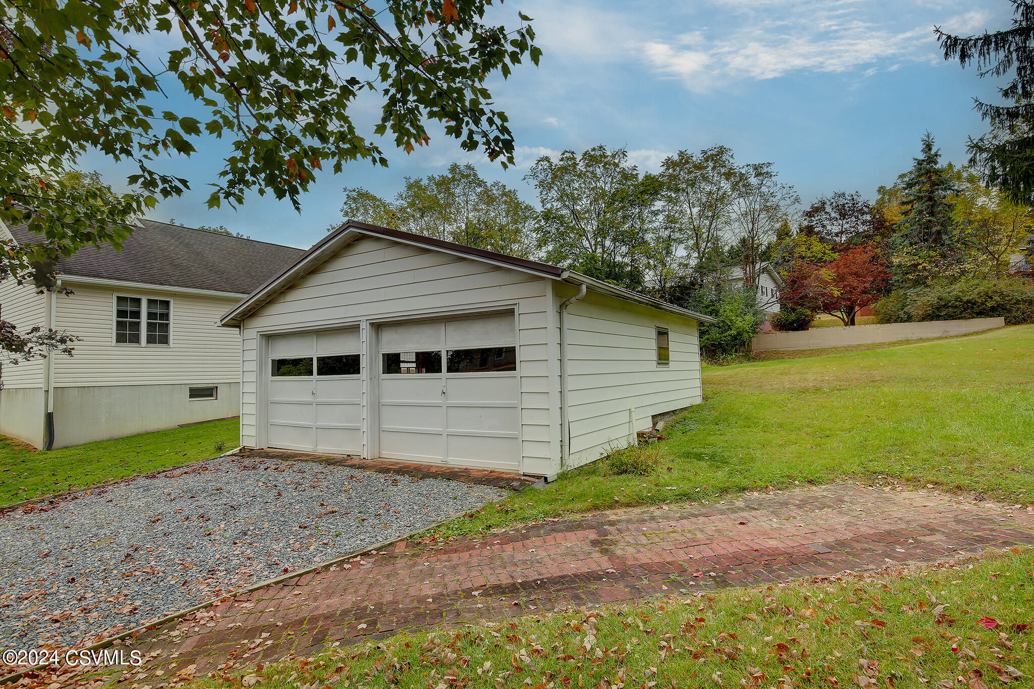 Bloomsburg, Pennsylvania 17815, United States, 4 Bedrooms Bedrooms, ,2 BathroomsBathrooms,Residential,Active,39178