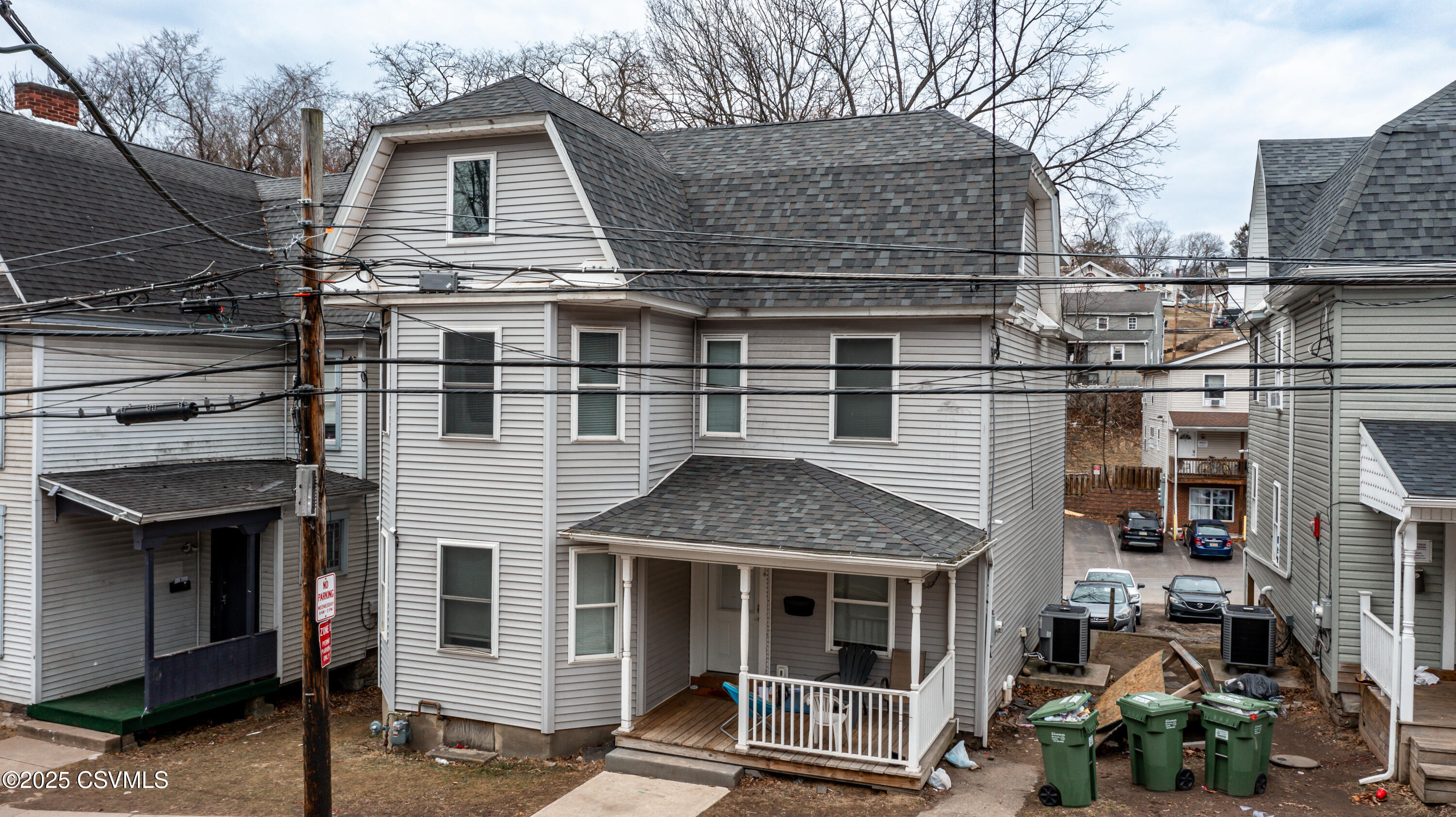 385 LIGHTSTREET Road