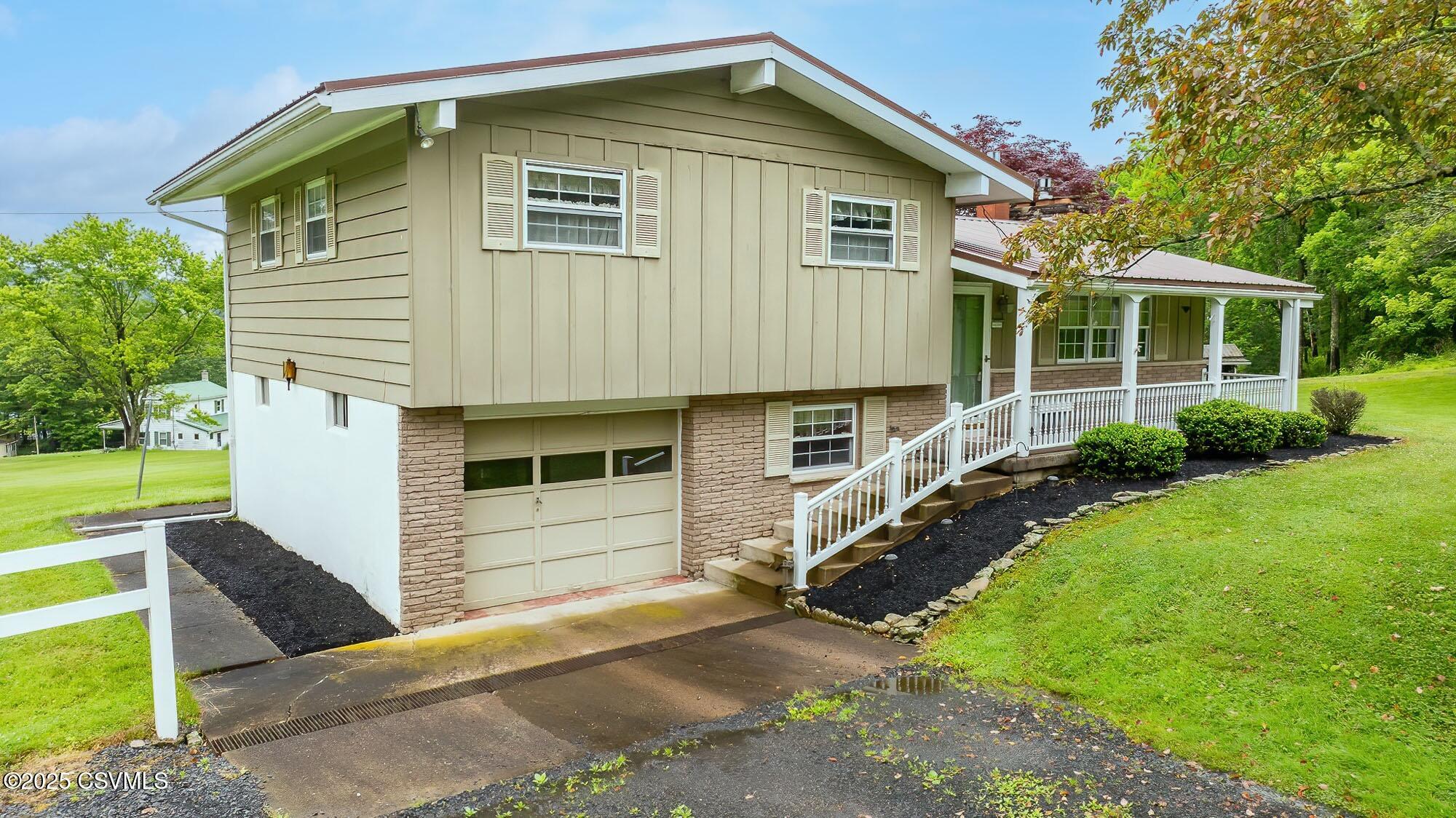 157 DISTILLERY HILL Road