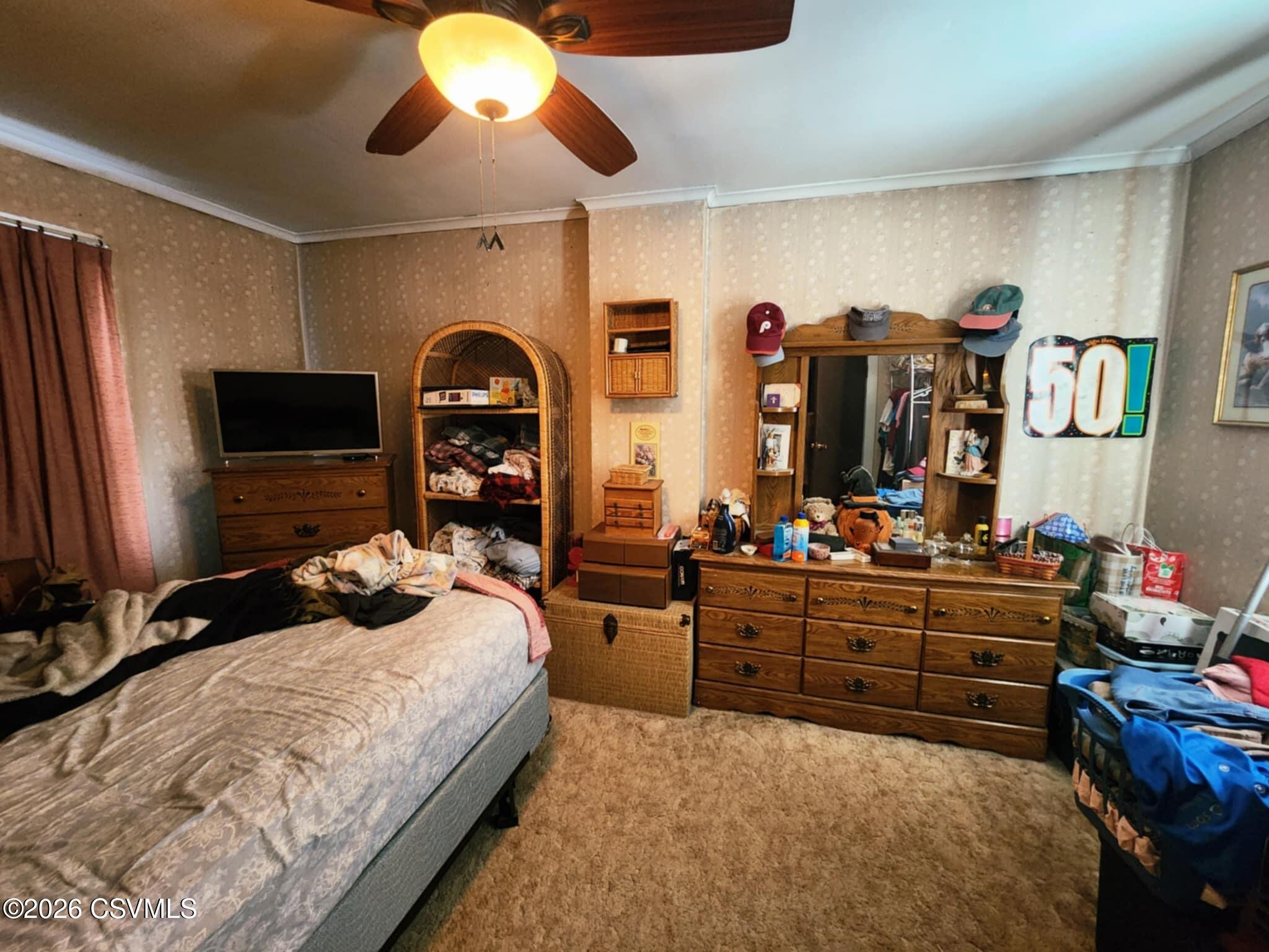 Properties 4 527 DUKE Street