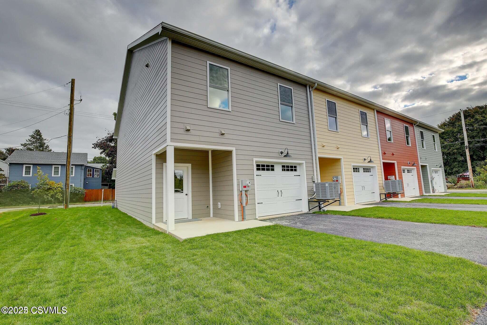 Lewisburg, Pennsylvania 17837, United States, 3 Bedrooms Bedrooms, ,2 BathroomsBathrooms,Residential,Active,105666