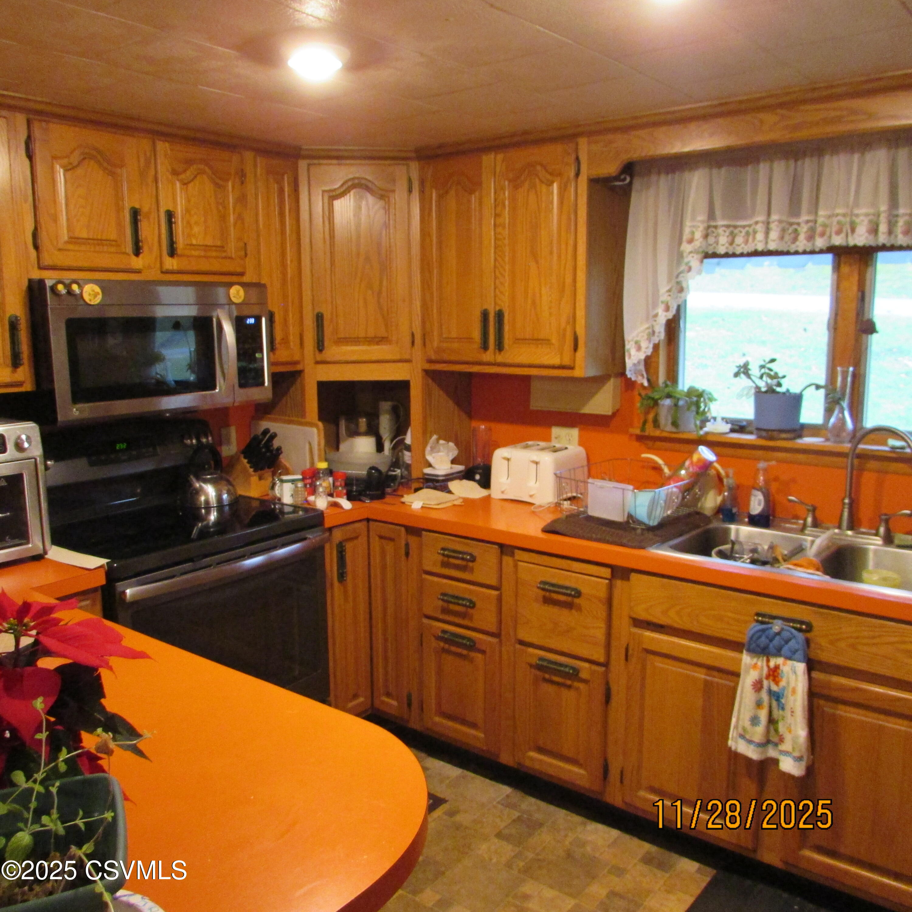 Properties 6 901 W COAL Street