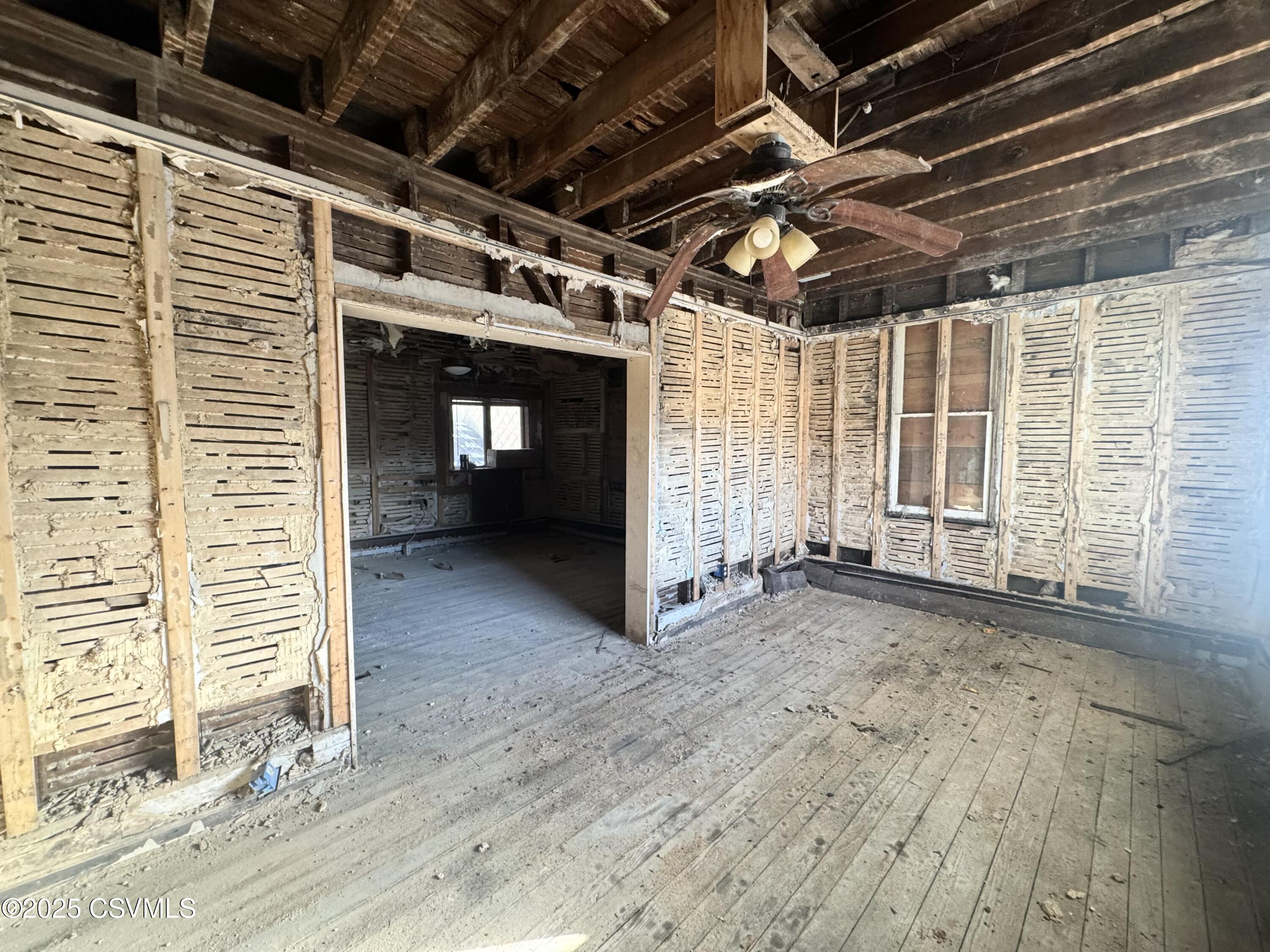 Properties 4 347 S 7TH Street