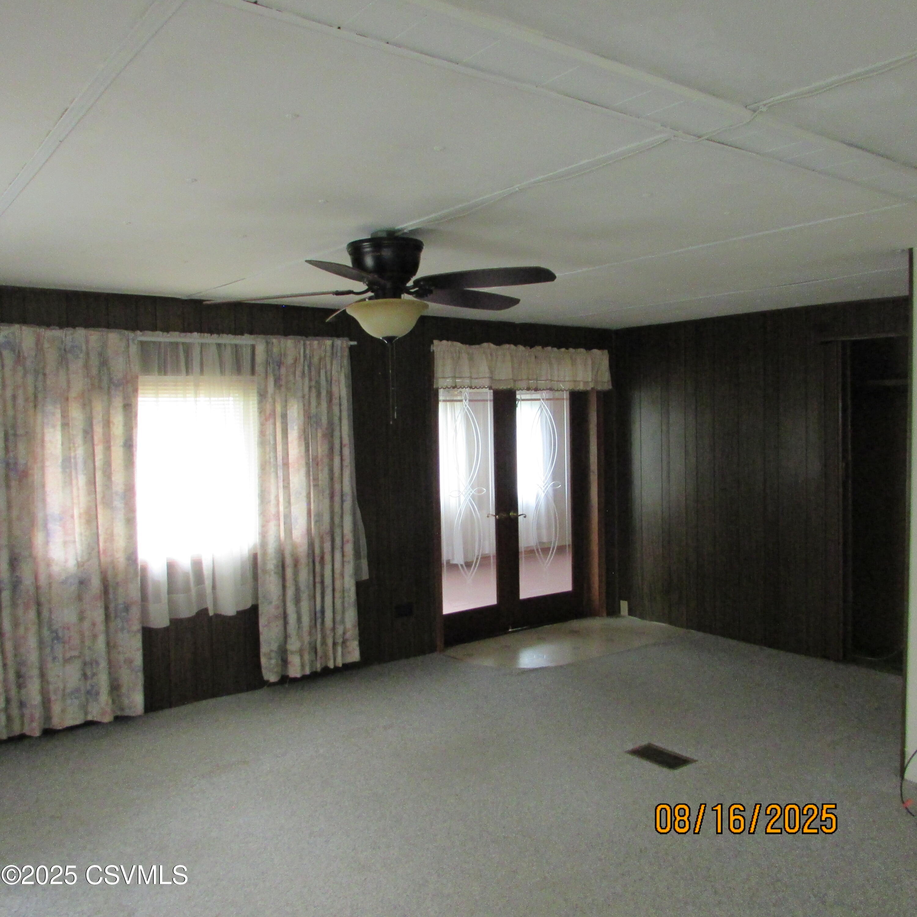 1021 STRAWBRIDGE Road