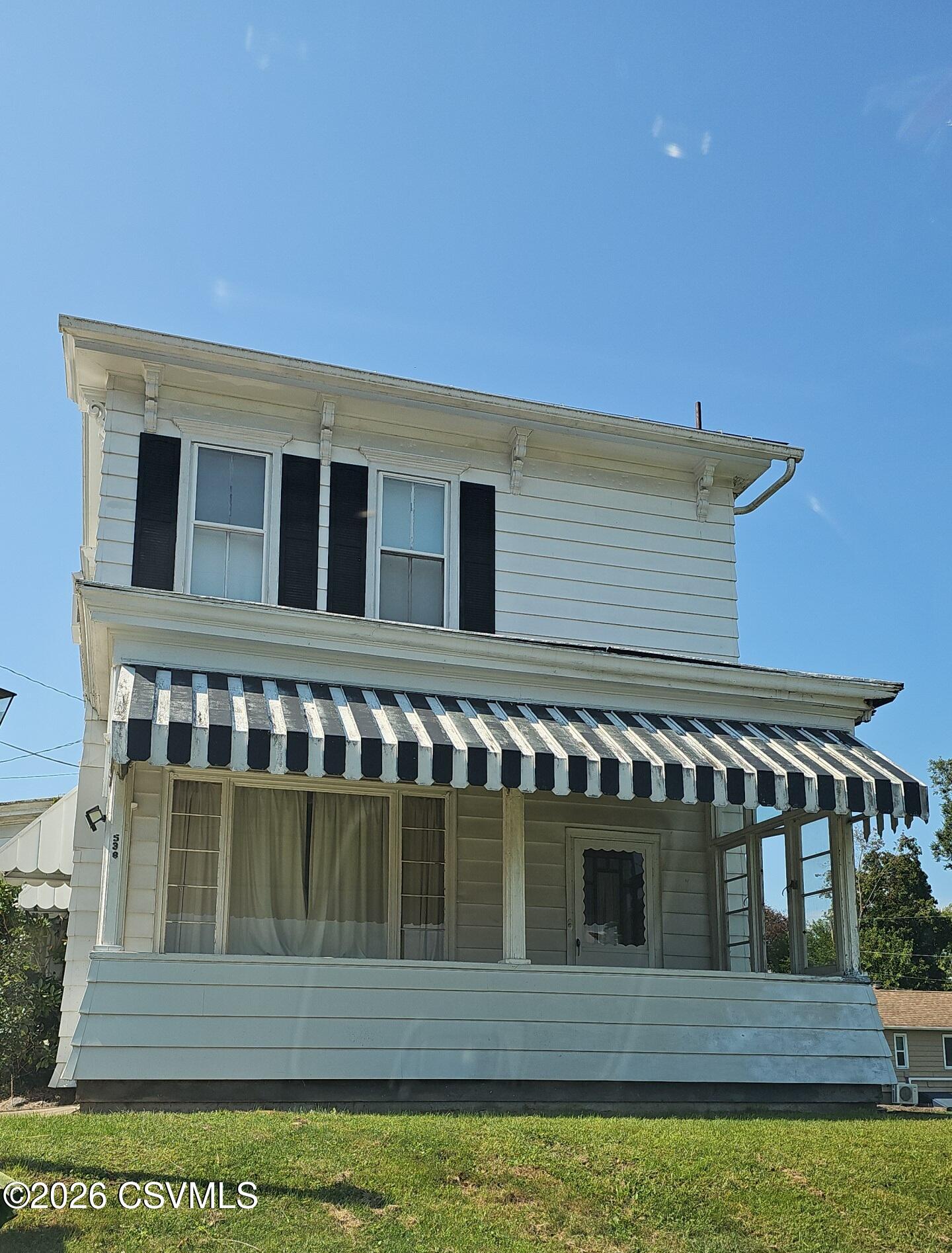 526-538 avenue e avenue