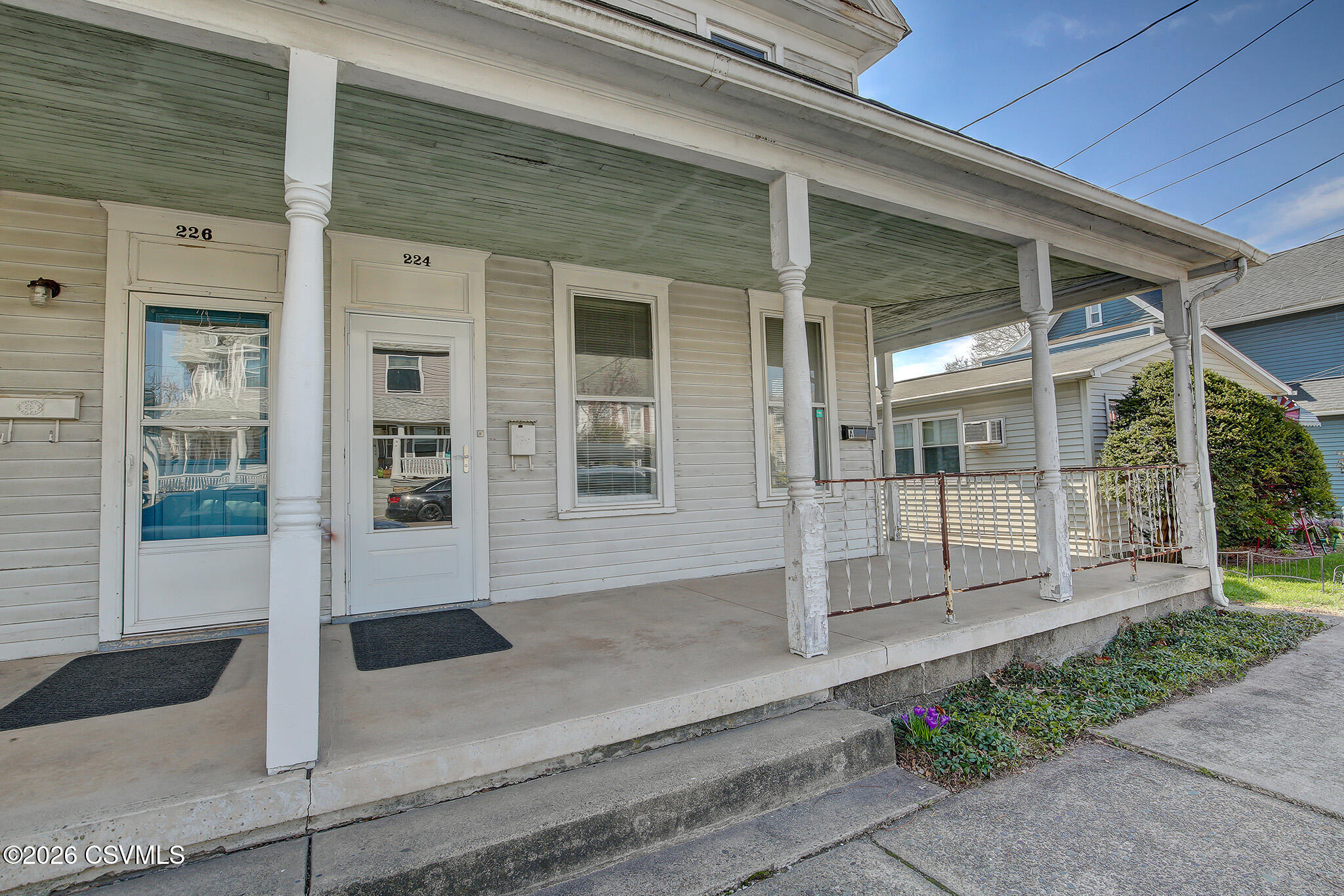 Properties 5 224-226 e 2nd street