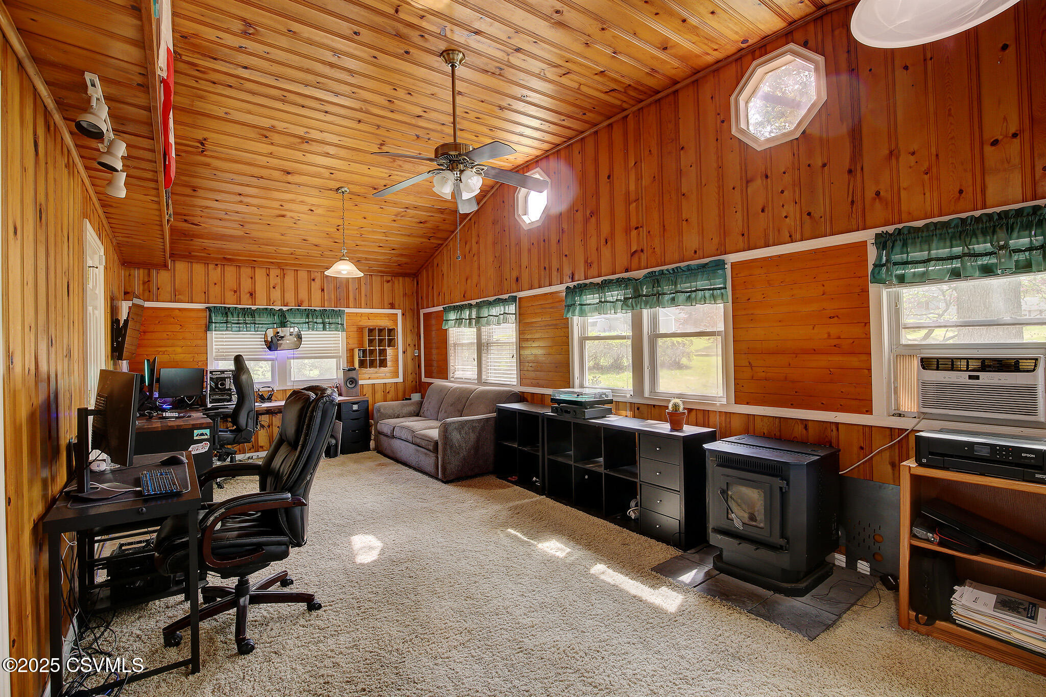 Danville, Pennsylvania 17821, United States, 3 Bedrooms Bedrooms, ,2 BathroomsBathrooms,Residential,Active,122933