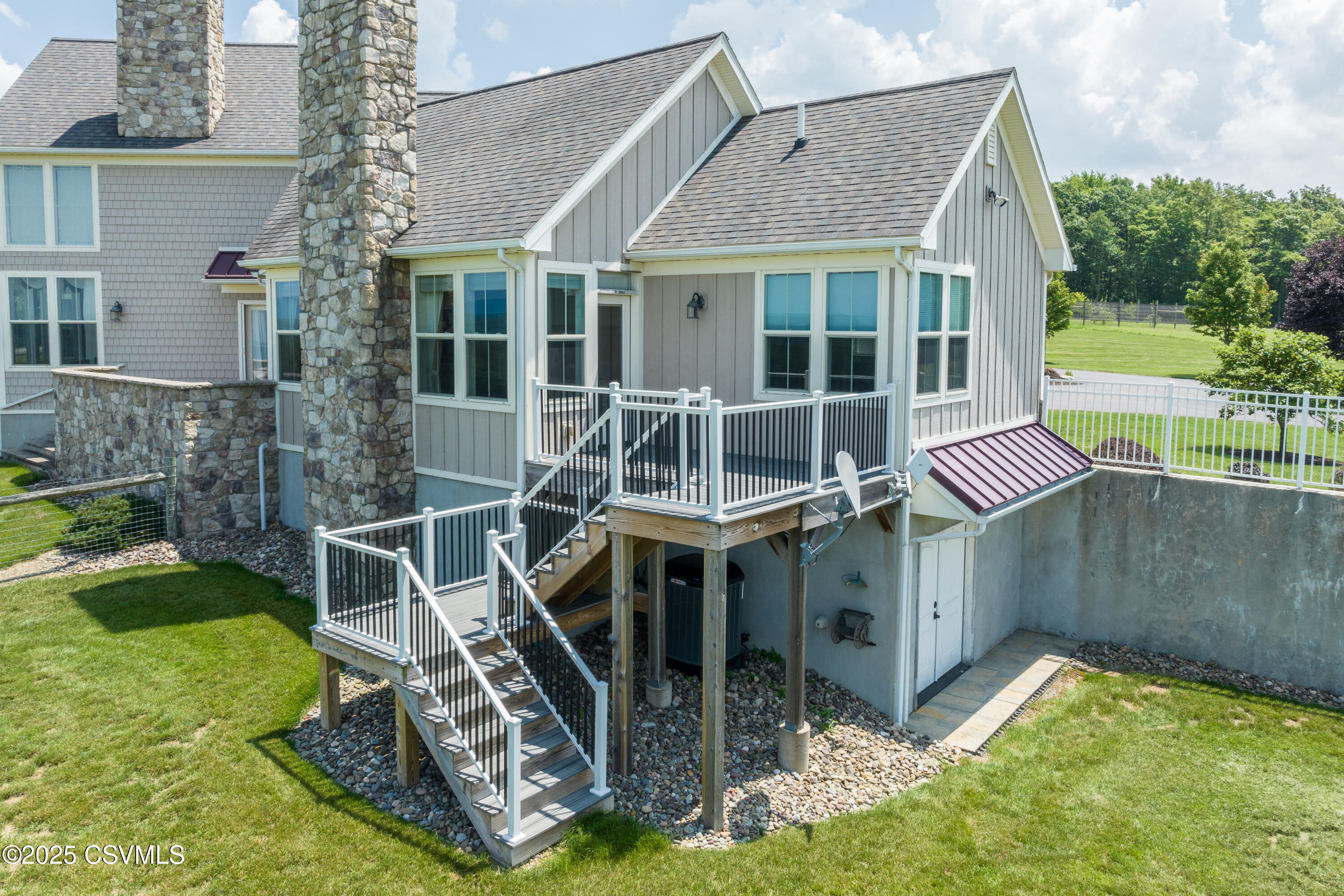 53 AIRPORT Road