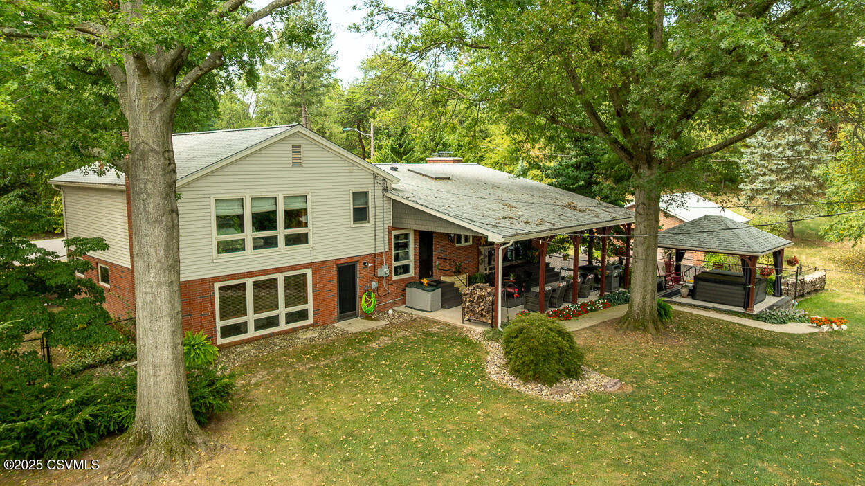 21 WILSON Circle