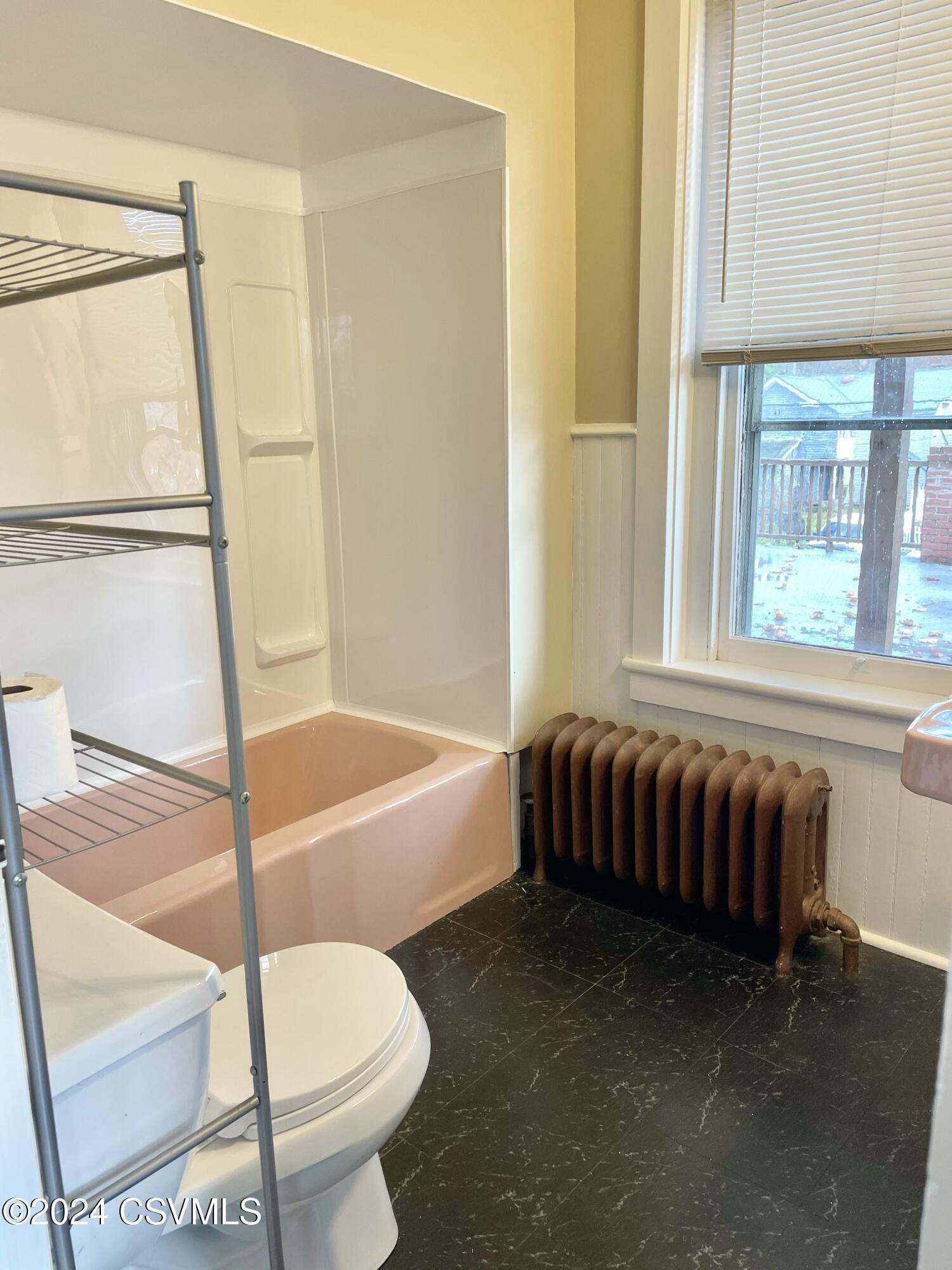 Milton, Pennsylvania 17847, United States, 1 Bedroom Bedrooms, ,1 BathroomBathrooms,Residential,Active,33479