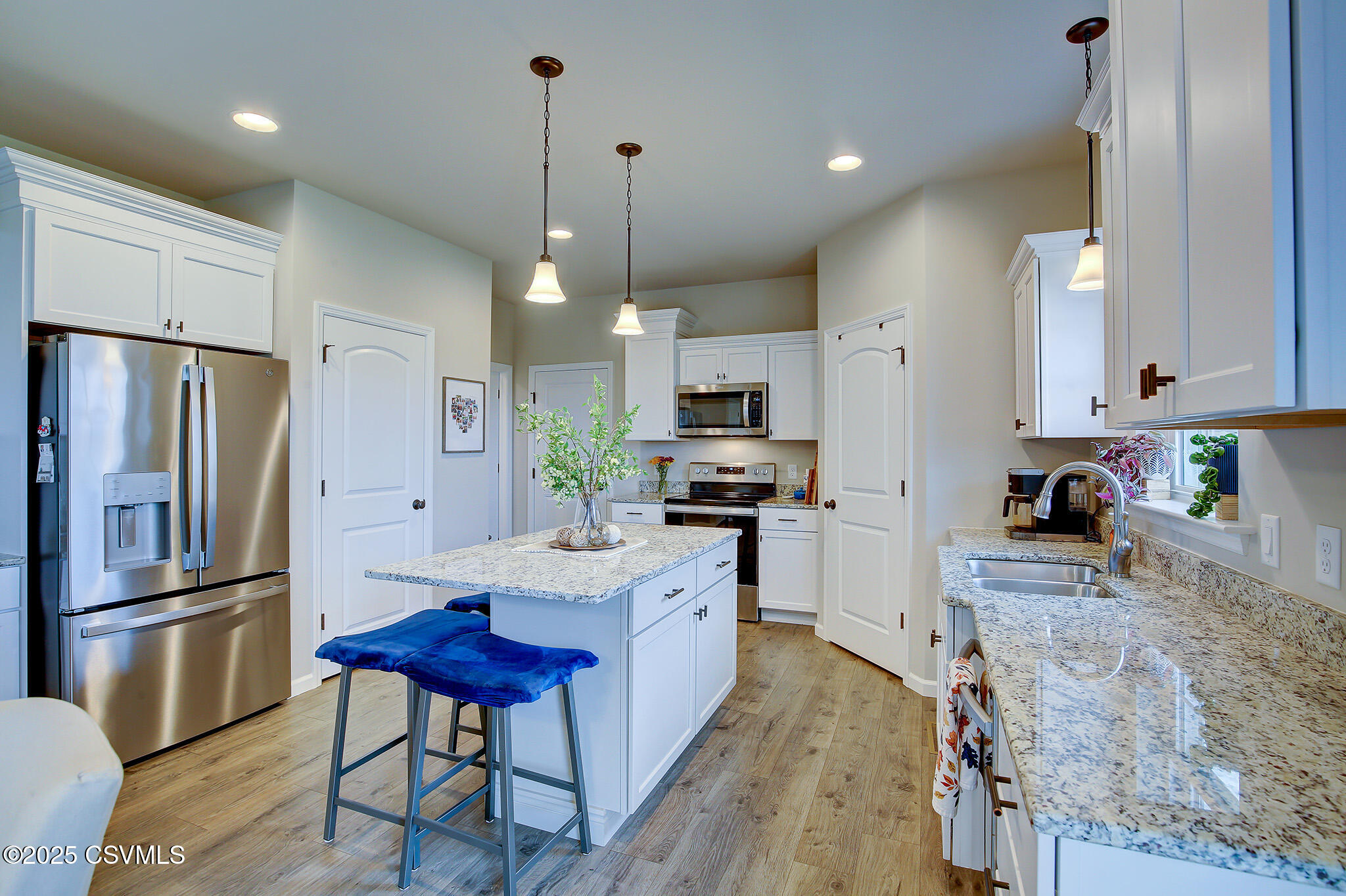 Lewisburg, Pennsylvania 17837, United States, 4 Bedrooms Bedrooms, ,2 BathroomsBathrooms,Residential,Active,231823