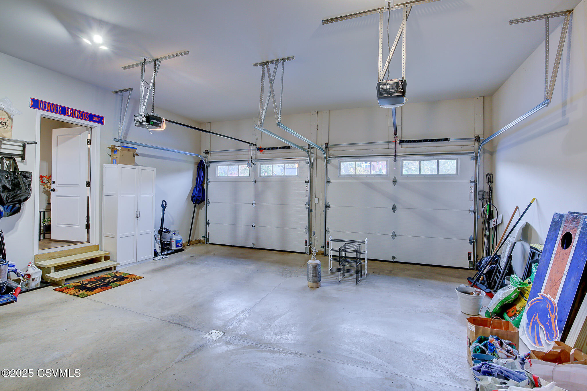 Lewisburg, Pennsylvania 17837, United States, 4 Bedrooms Bedrooms, ,2 BathroomsBathrooms,Residential,Active,231823