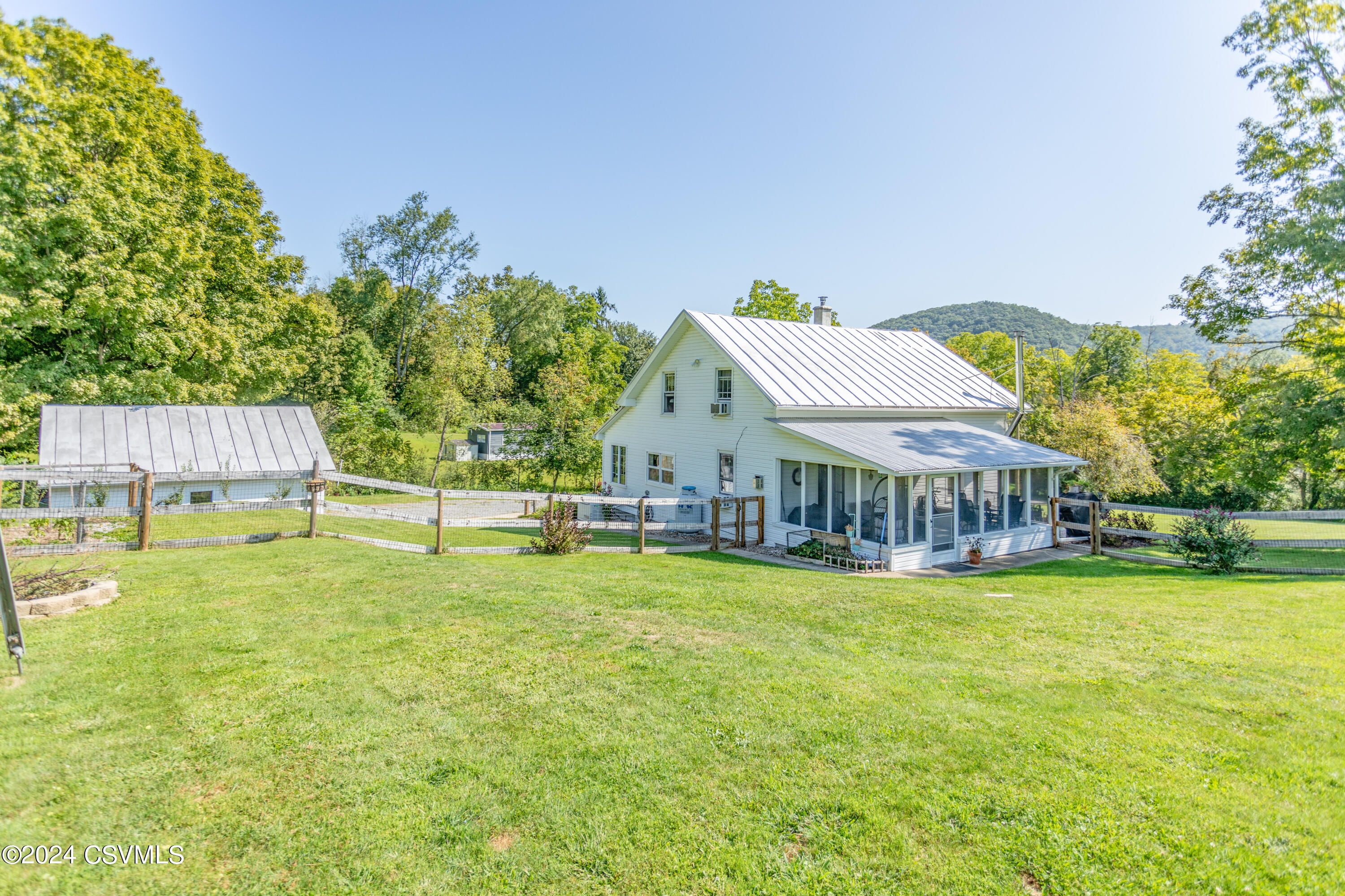 Millville, Pennsylvania 17846, United States, 3 Bedrooms Bedrooms, ,1 BathroomBathrooms,Residential,Active,46237