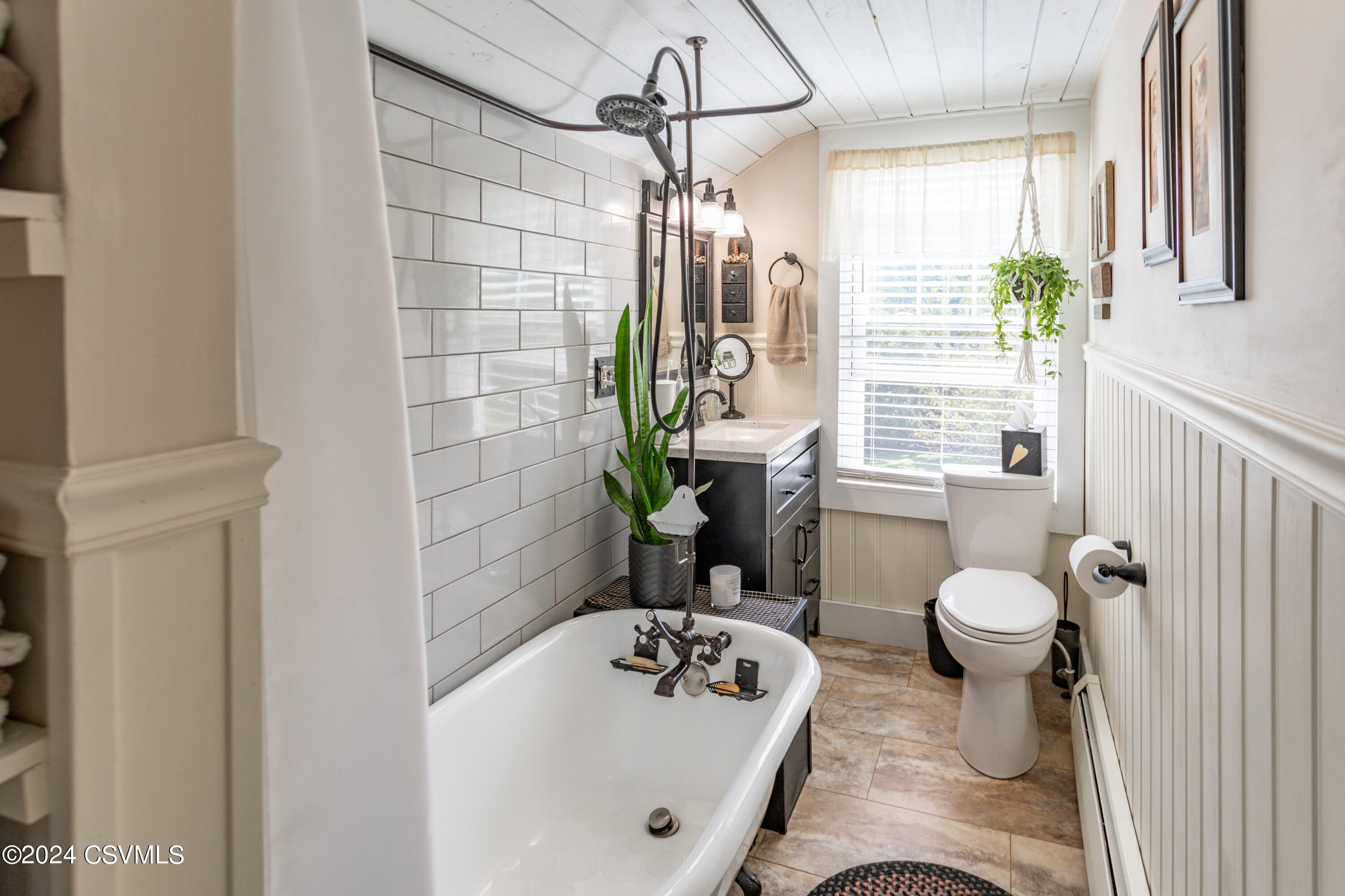 Millville, Pennsylvania 17846, United States, 3 Bedrooms Bedrooms, ,1 BathroomBathrooms,Residential,Active,46237